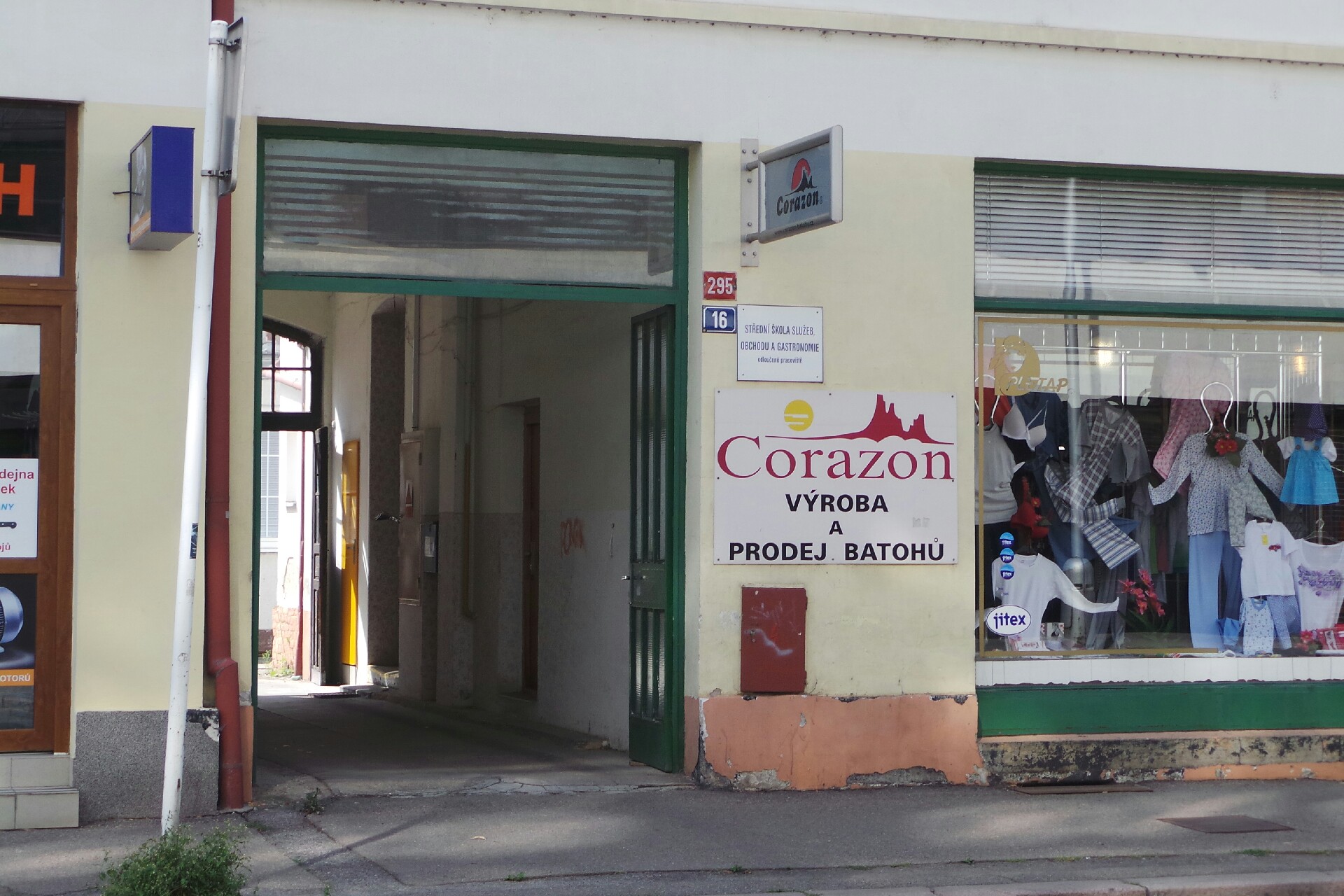 Střední škola služeb, obchodu a gastronomie