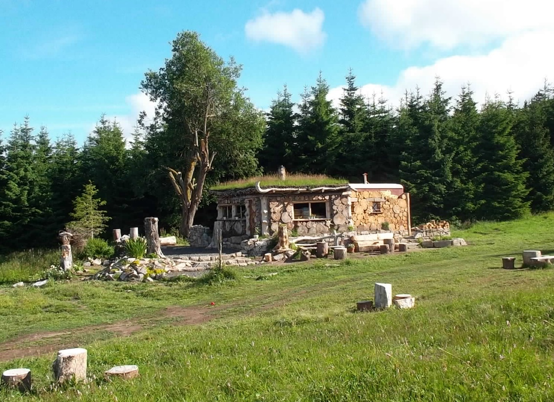 Občerstvení u Červené jámy foto 2