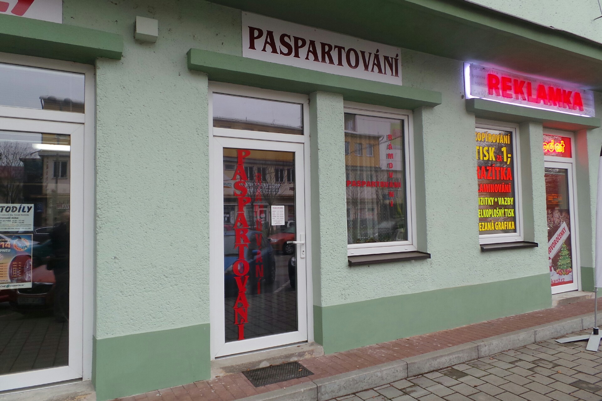 Paspartování Jana Hosová