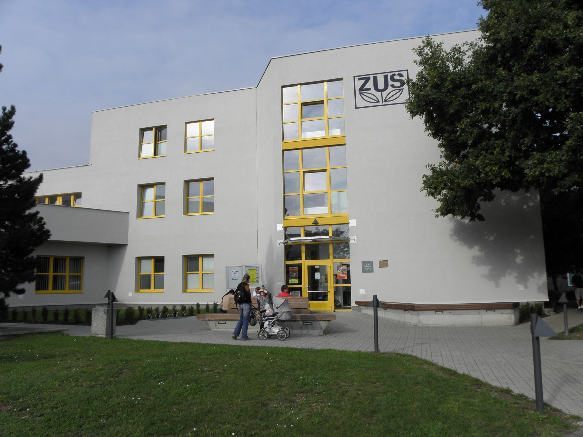 Základní umělecká škola Litvínov, Podkrušnohorská 1720 foto 1