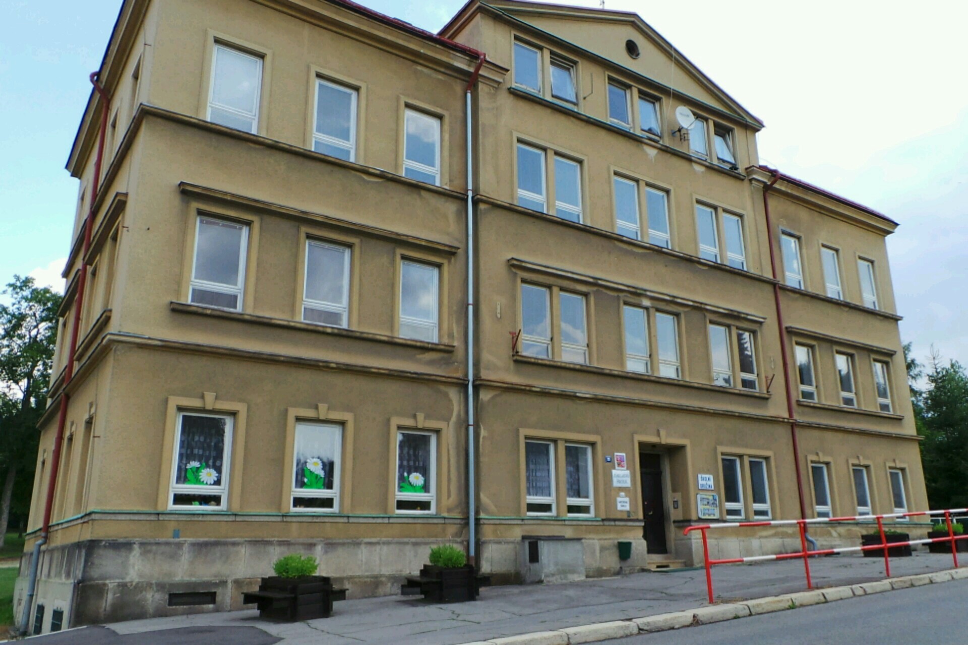 ZŠ Jablonec nad Nisou - Kokonín, Rychnovská 215