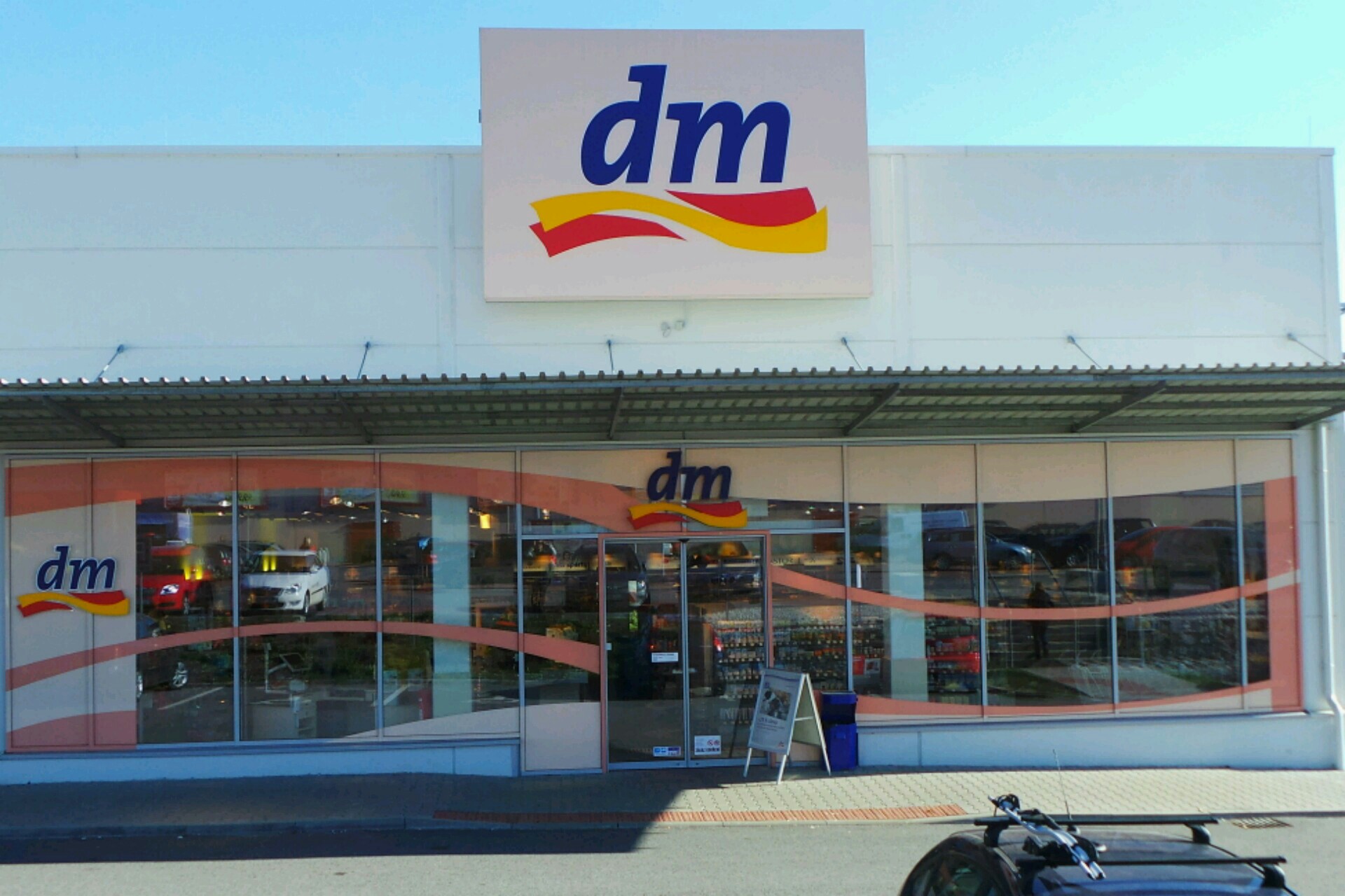 dm drogerie markt s.r.o. foto 1