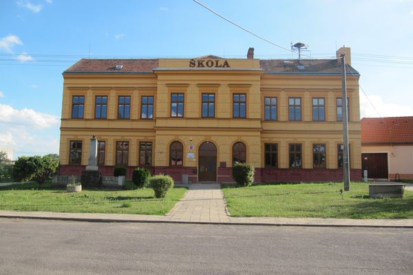 ZŠ Strachotice (Strachotice) • Firmy.cz