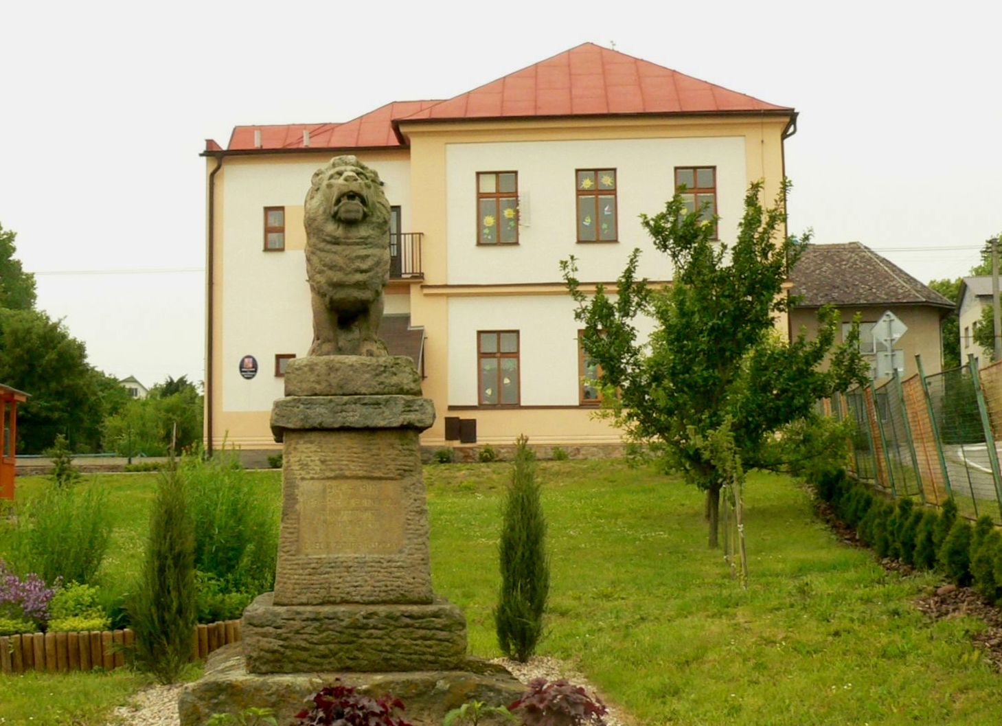ZŠ a MŠ Nová Ves u Světlé foto 2