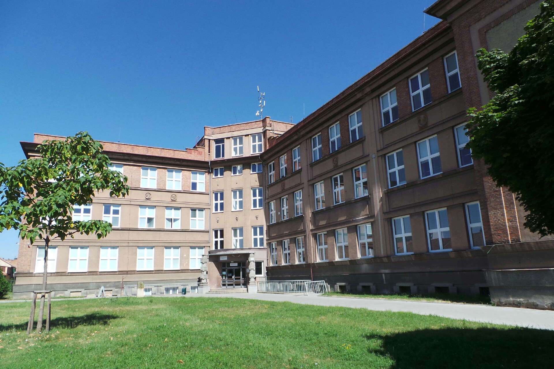 ART ECON - Střední škola, s.r.o.