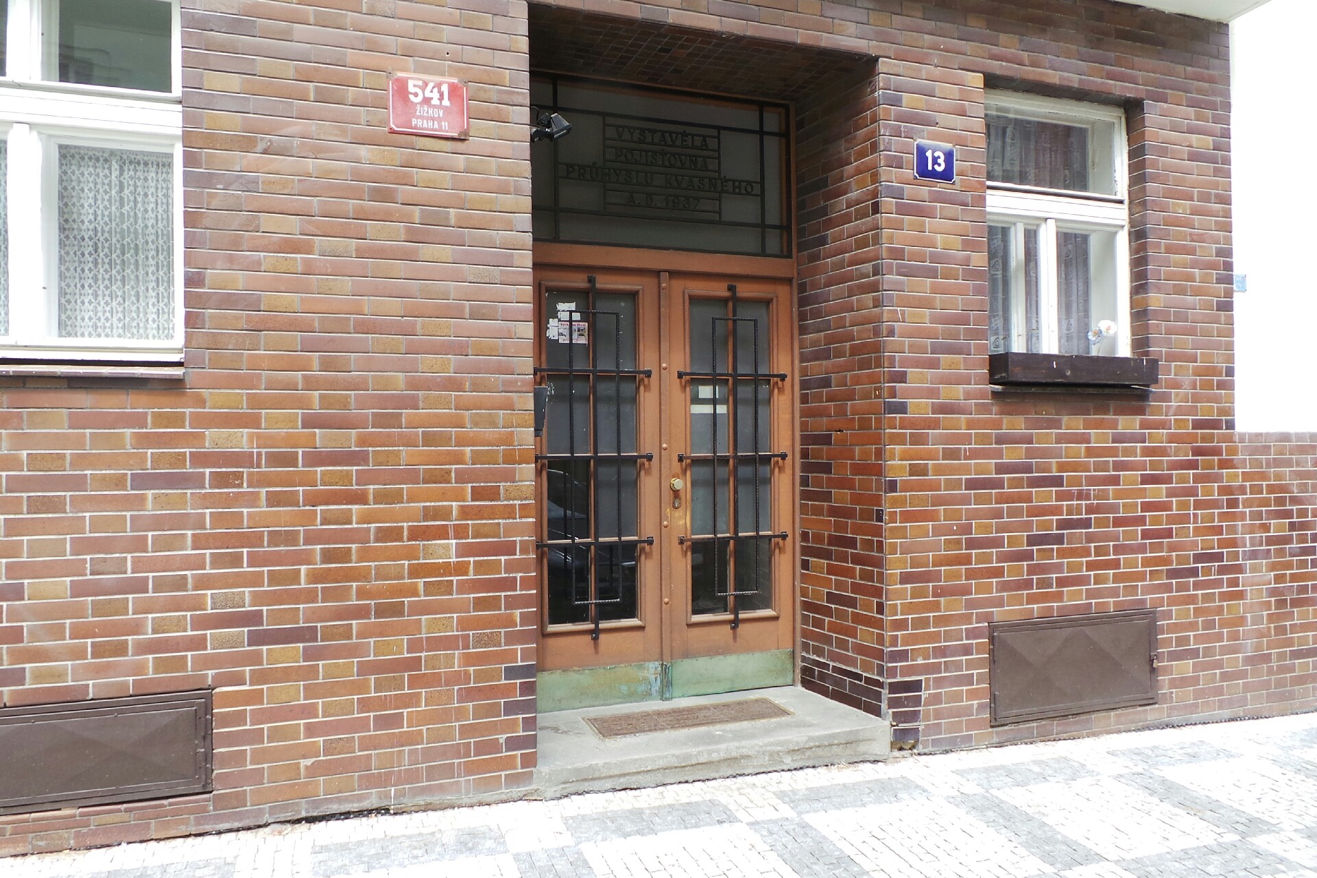 Mgr. Jitka Linhartová, advokátka