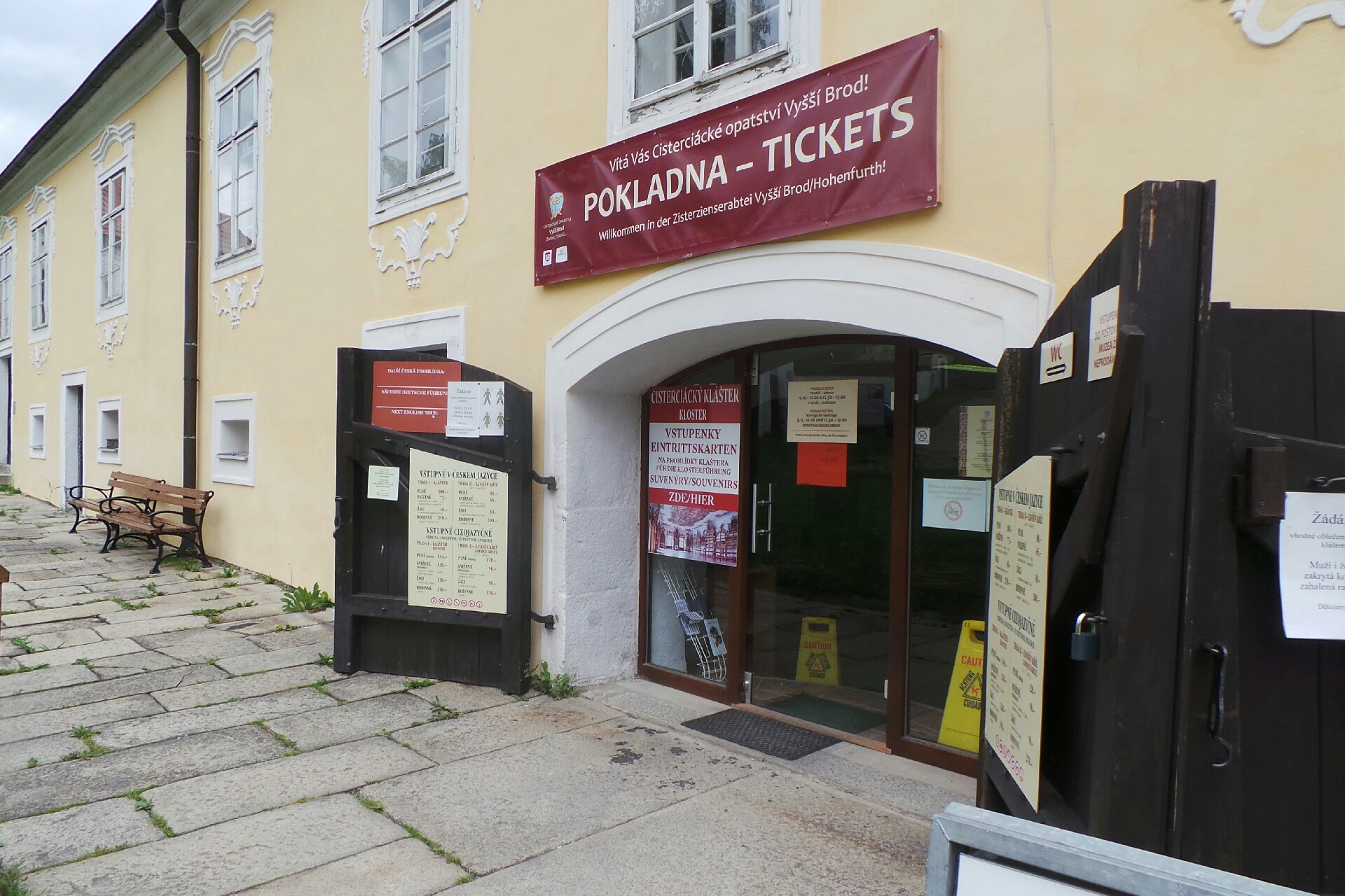 Klášterní prodejna - Cisterciácké opatství Vyšší Brod