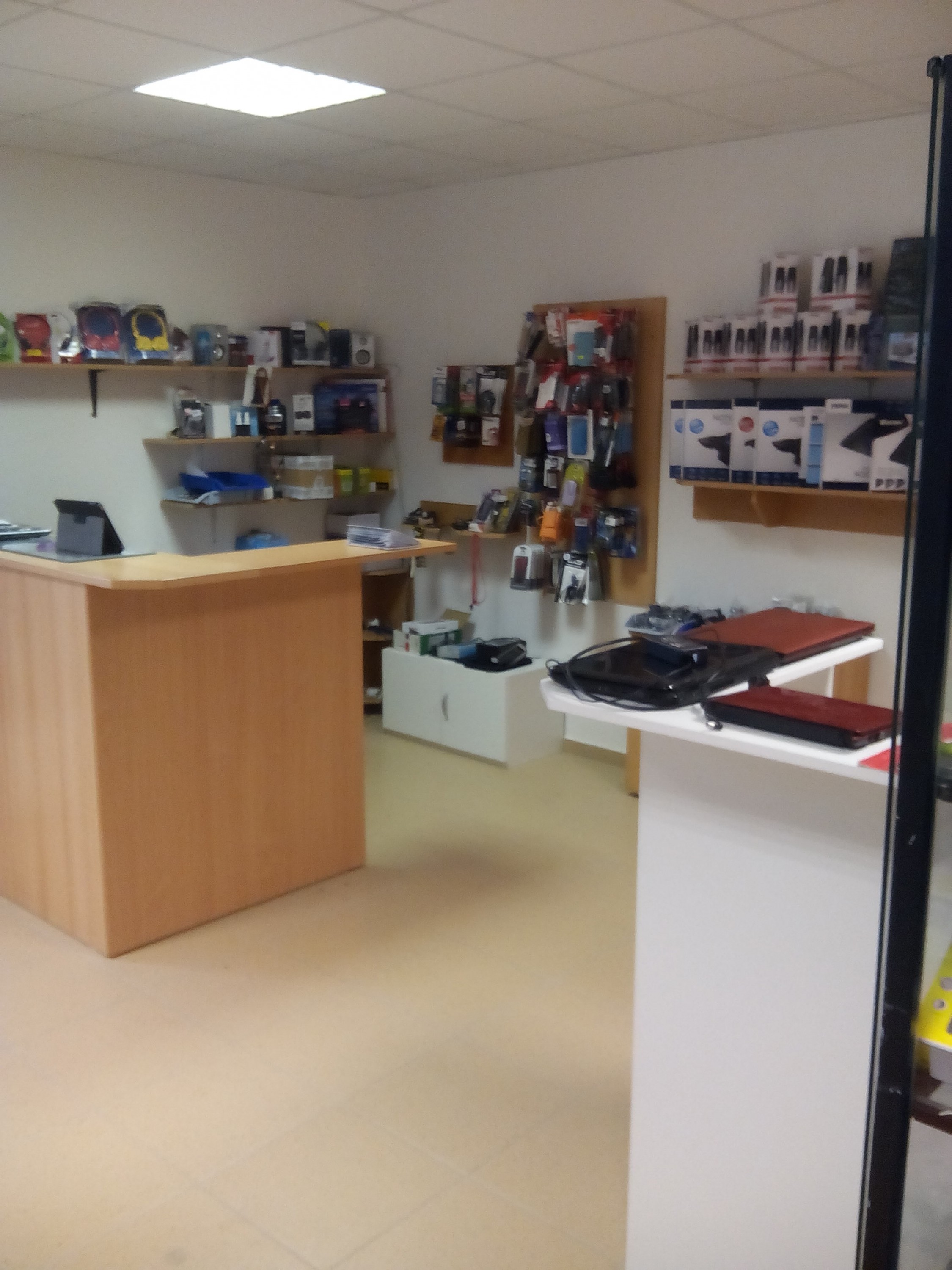R.l. SERVIS foto 1