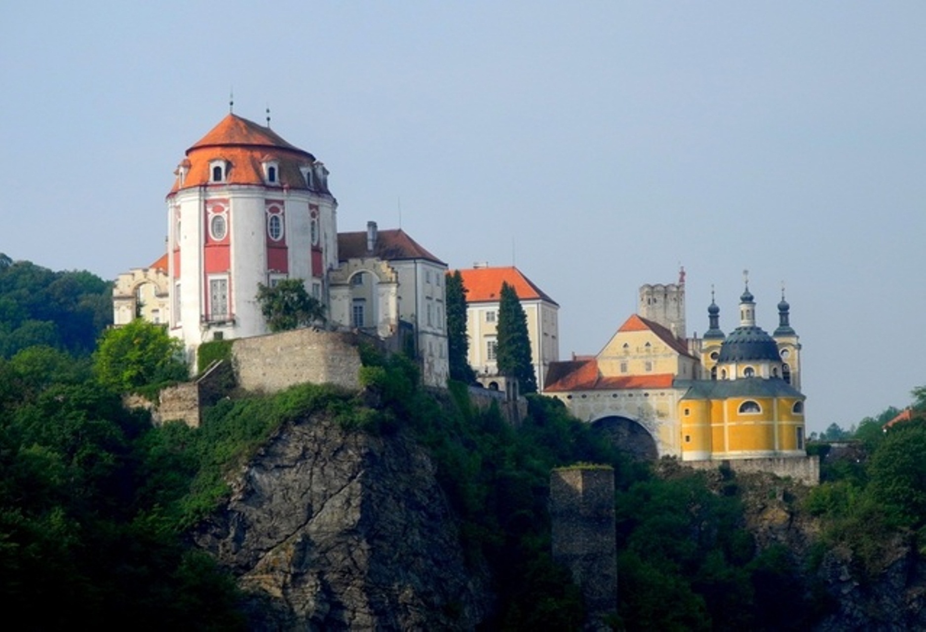 Státní zámek Vranov nad Dyjí foto 3