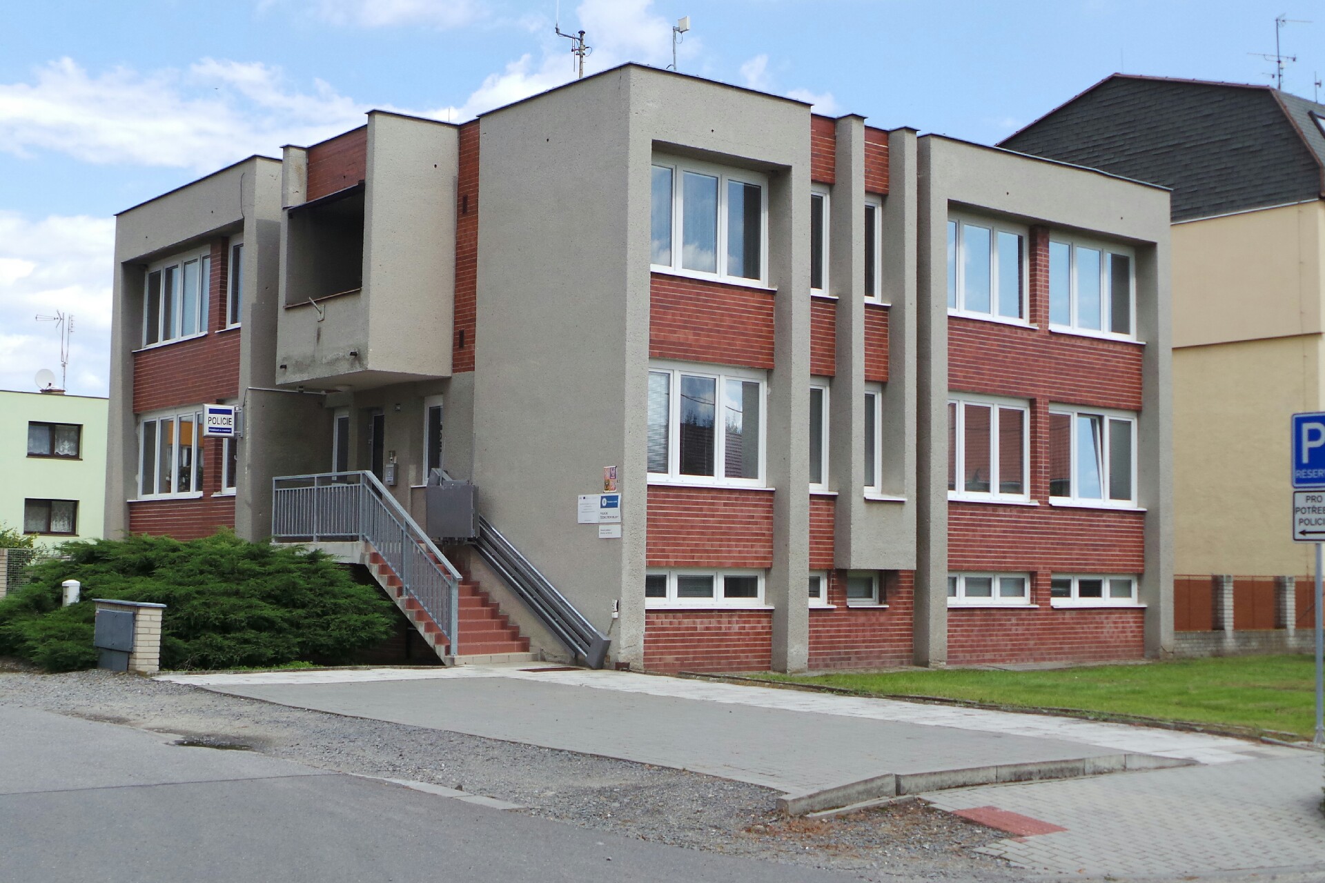 Policie ČR - Obvodní oddělení Němčice nad Hanou foto 2