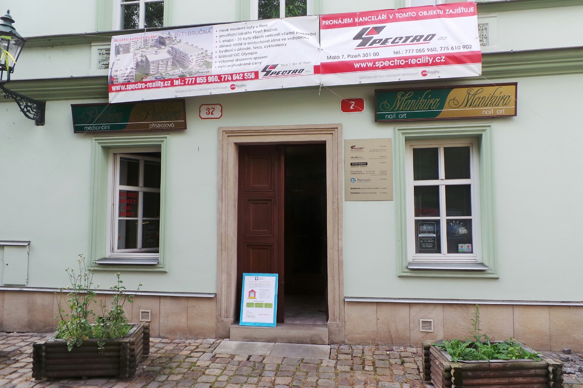 Zuzana Šťastná - suchá přístrojová pedikúra