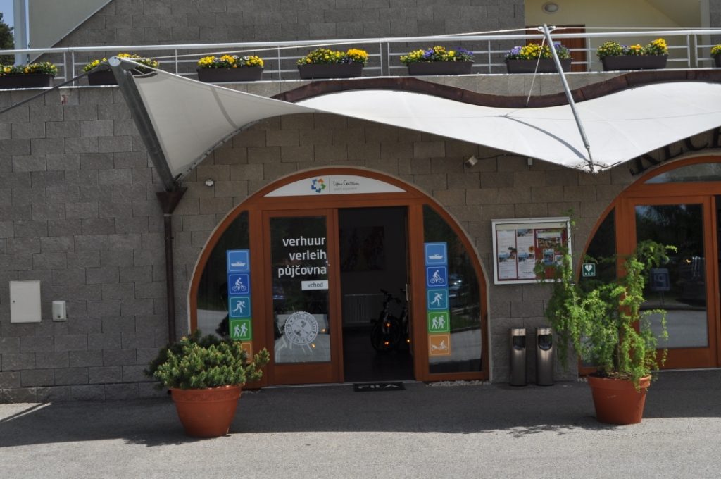Sportovní půjčovna Lipno Centrum foto 5