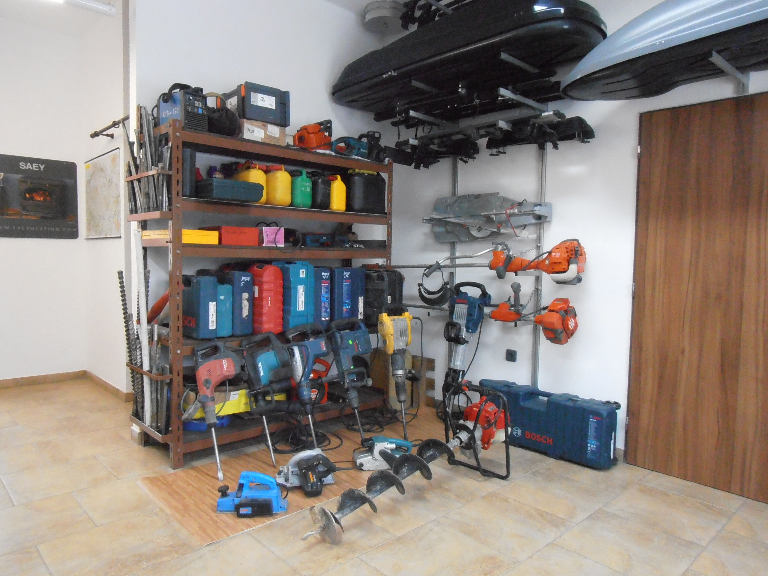 Vítězslav Vacek - Půjčovna nářadí lešení autoboxů Bečváry foto 3