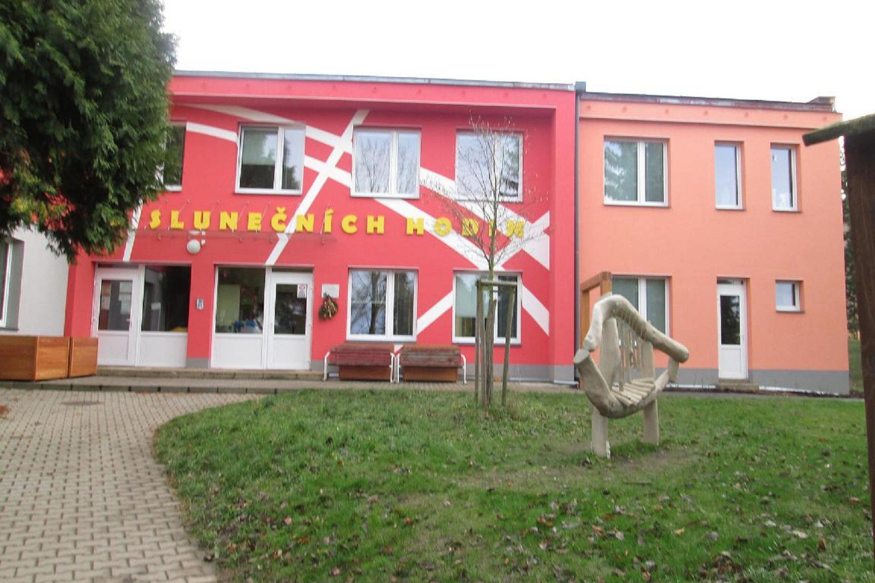 MŠ U Slunečních hodin, Říčany