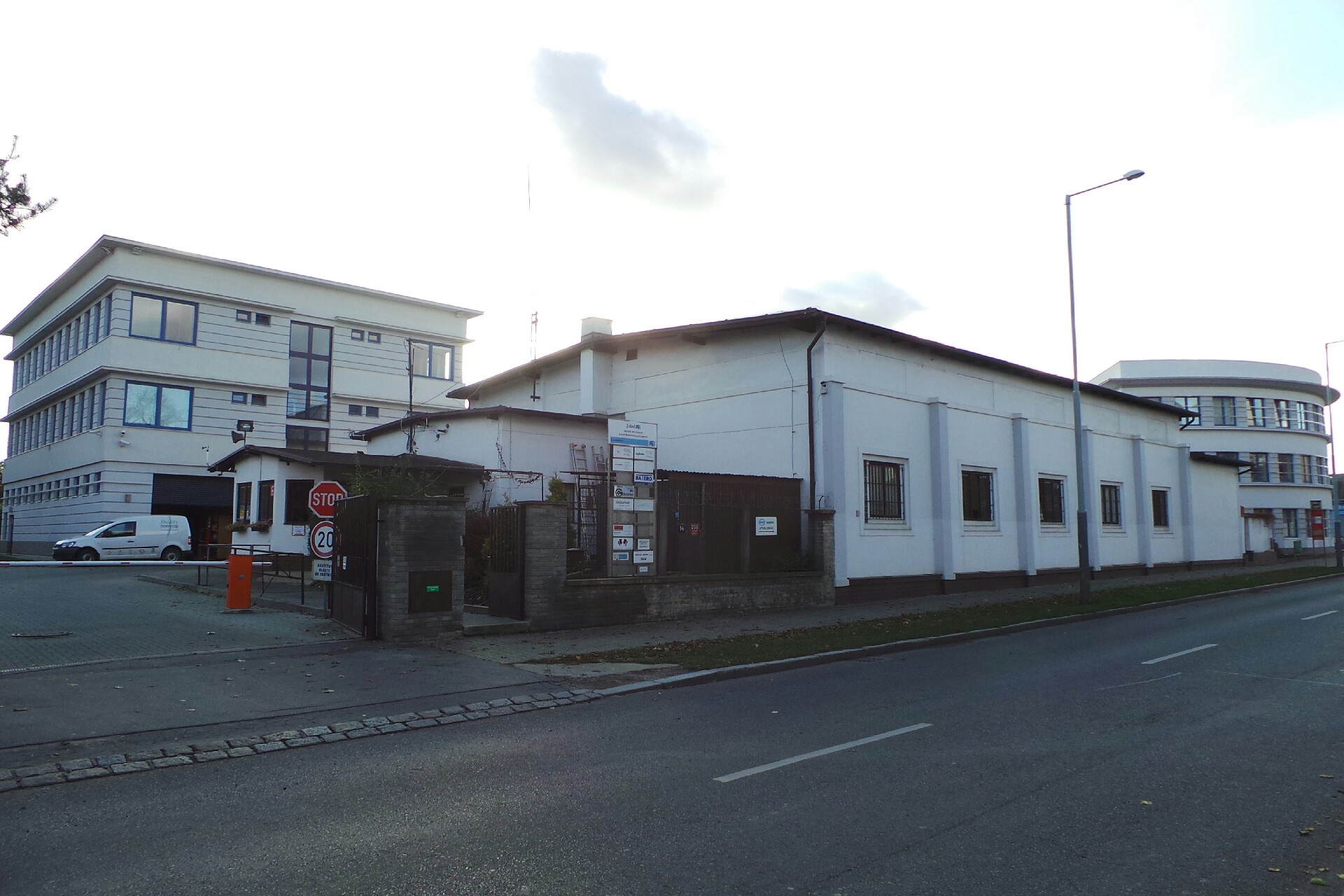 VOKOLEK IMPORT, spol. s r.o.