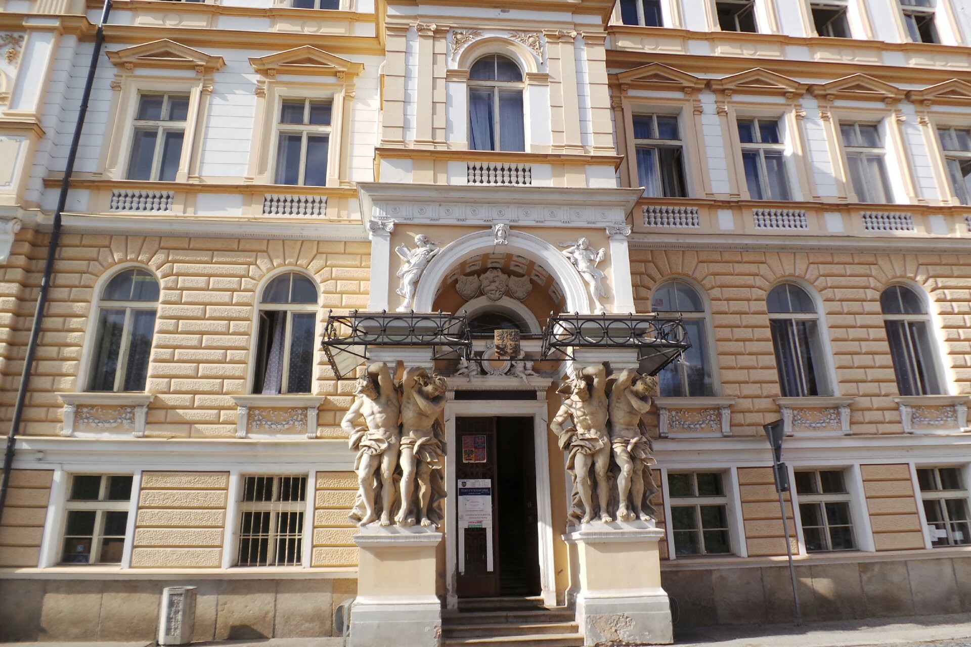 Jihočeské centrum pro zdravotně postižené a seniory, o.p.s.