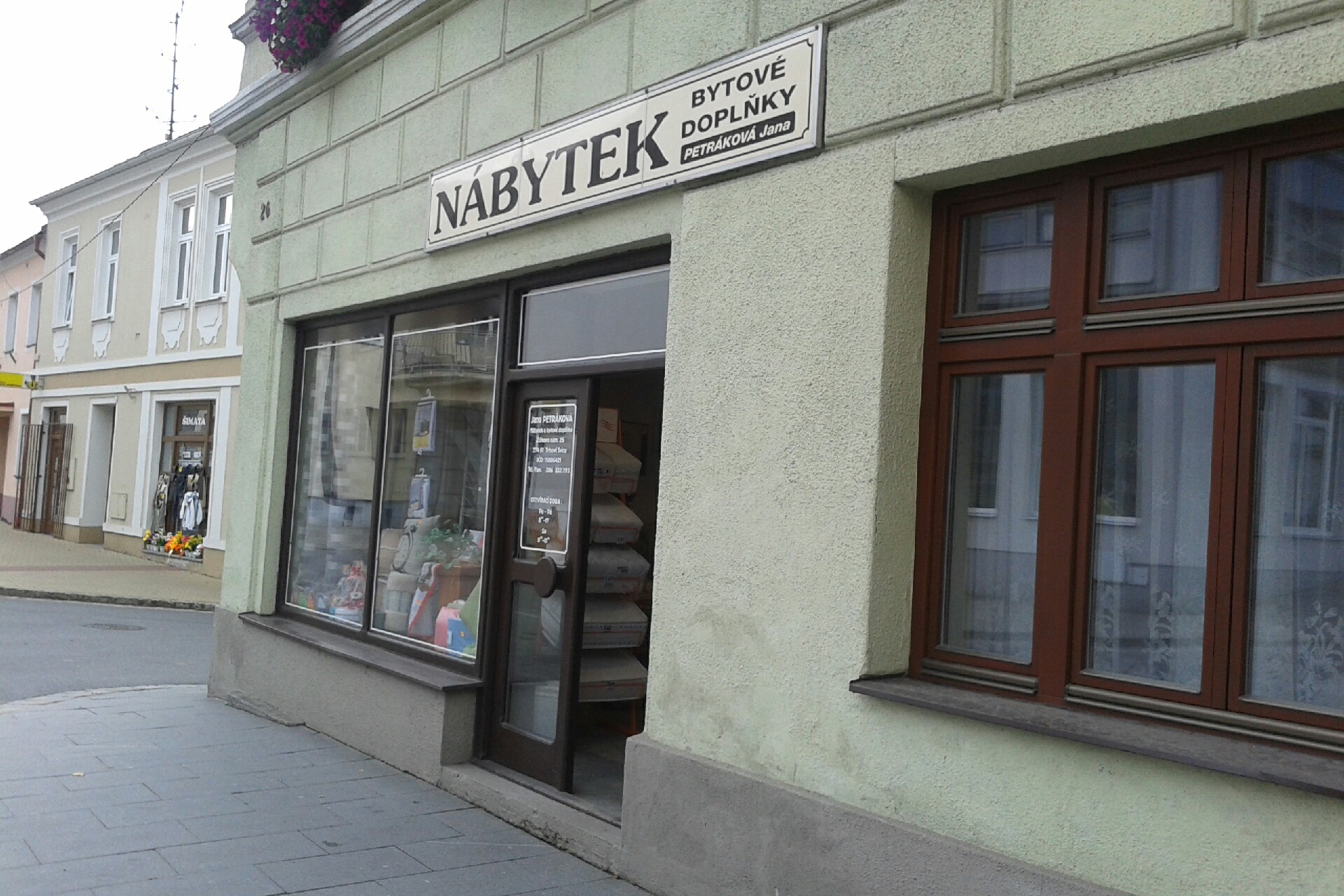 Petráková nábytek