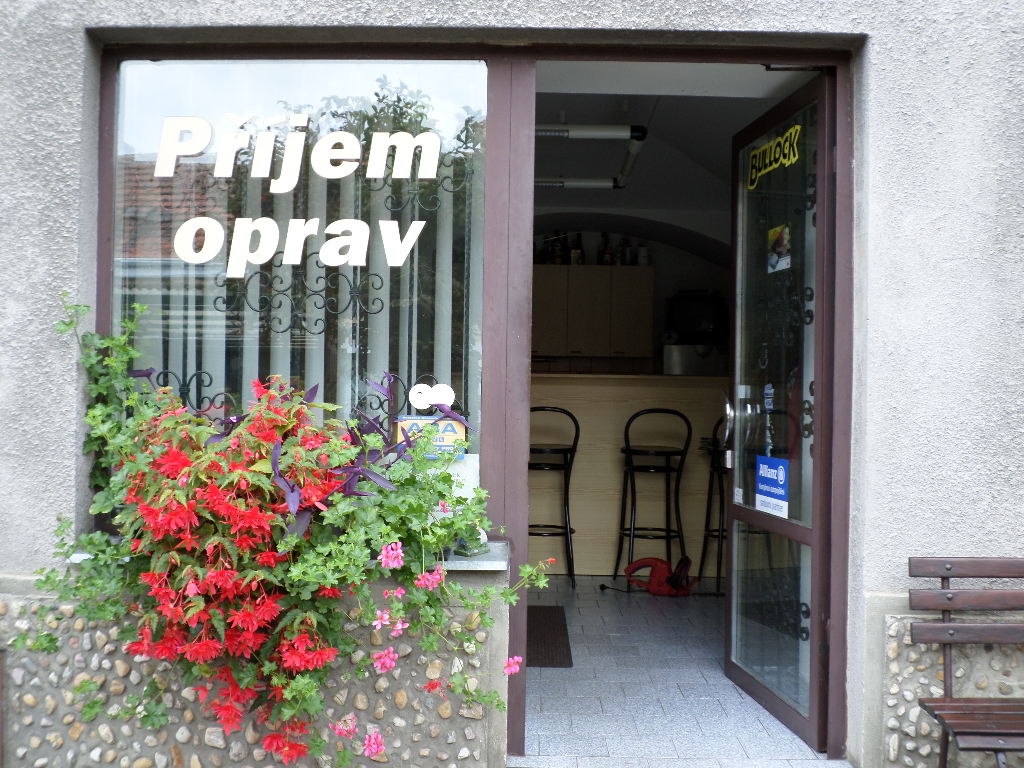 Autodilnamartinek.cz