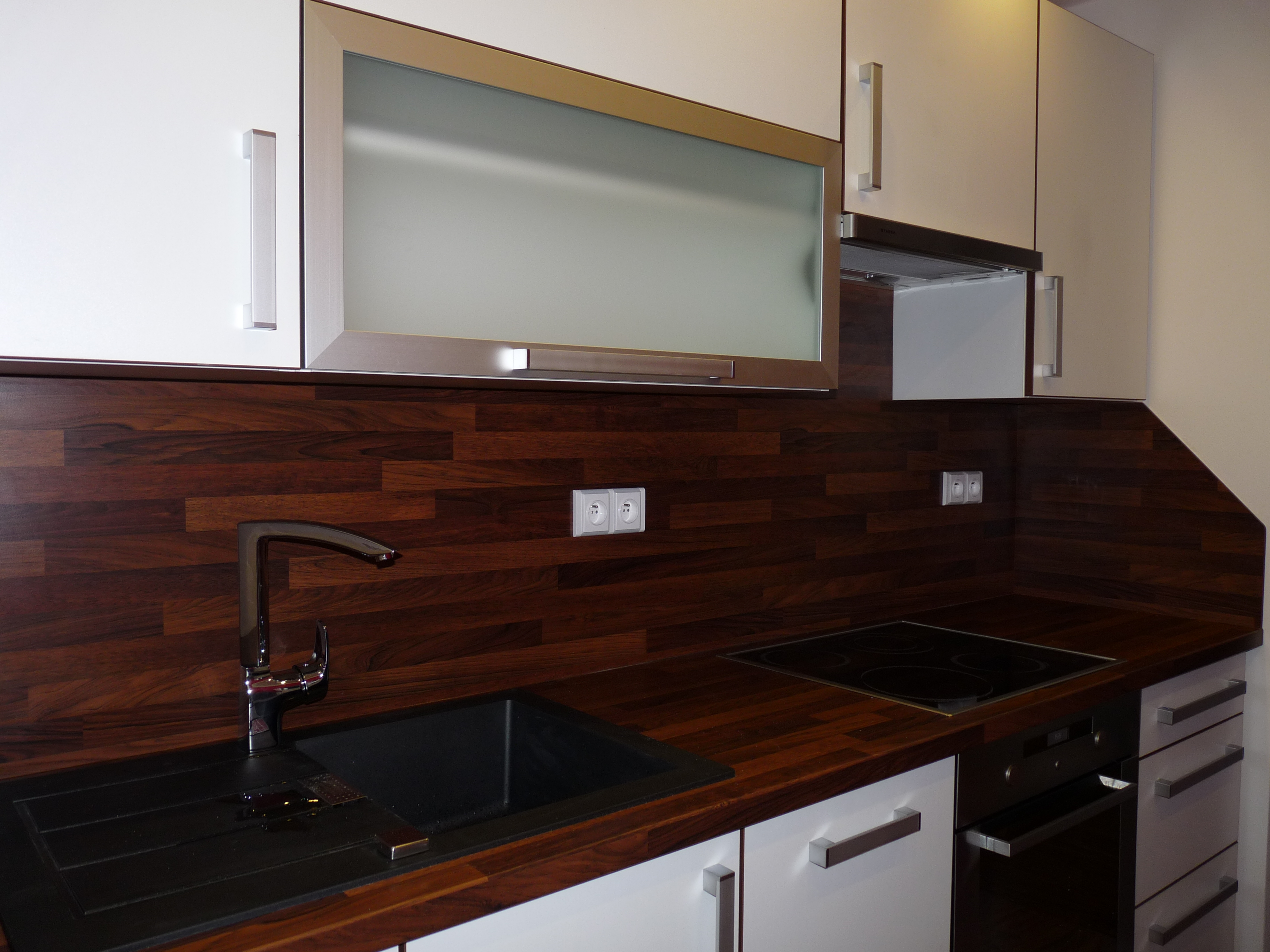 Tomáš Nováček - Elektro Nováček a syn - KUCHYNĚ A INTERIÉRY foto 3