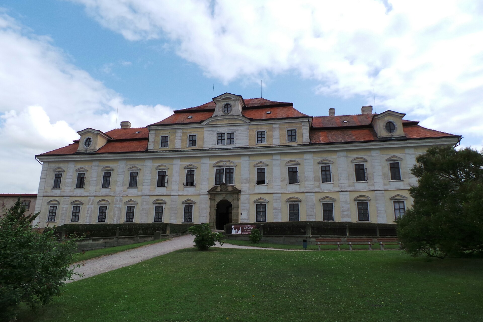 Státní okresní archiv Rychnov nad Kněžnou foto 1