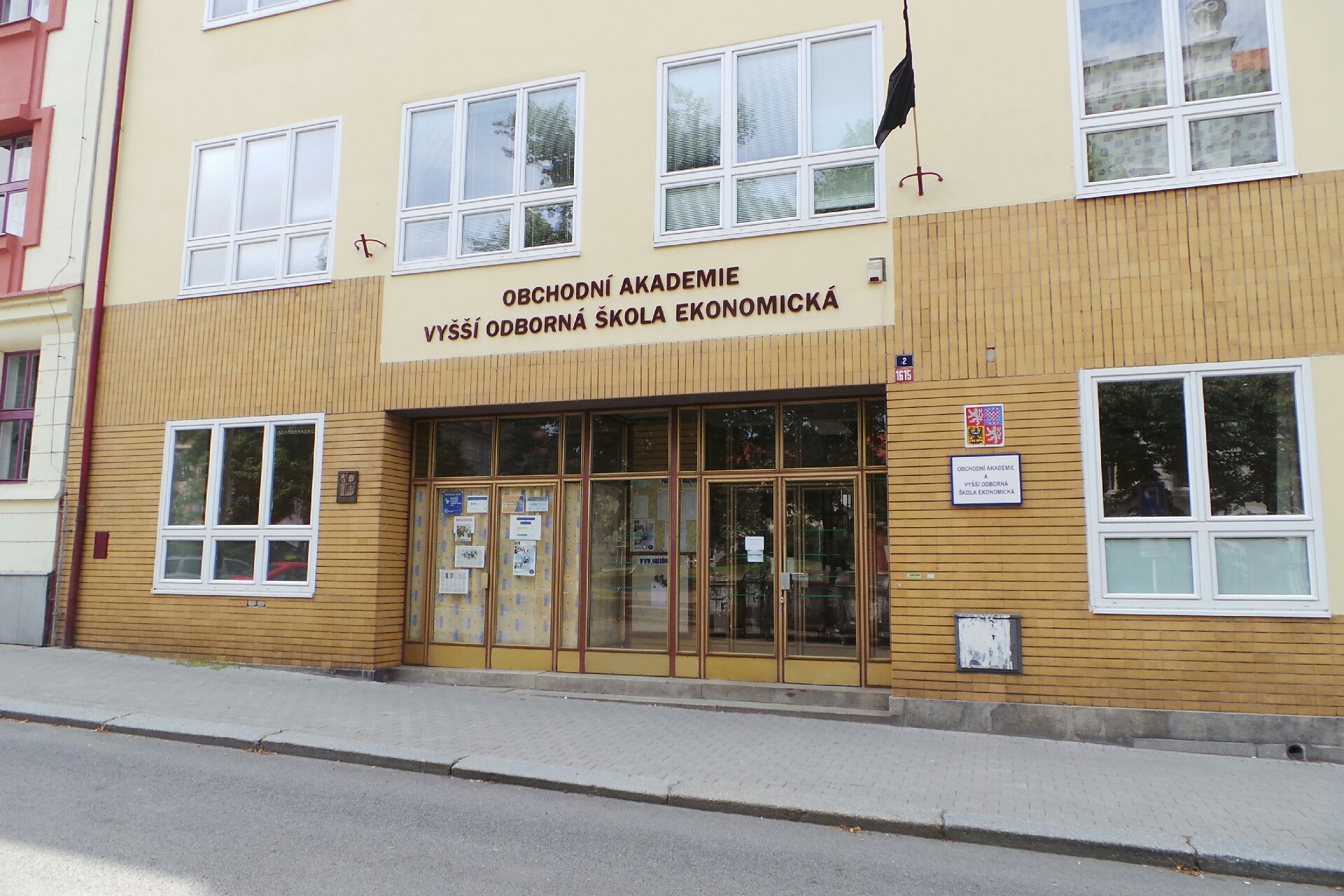 Obchodní akademie, Tábor, Jiráskova 1615 foto 1