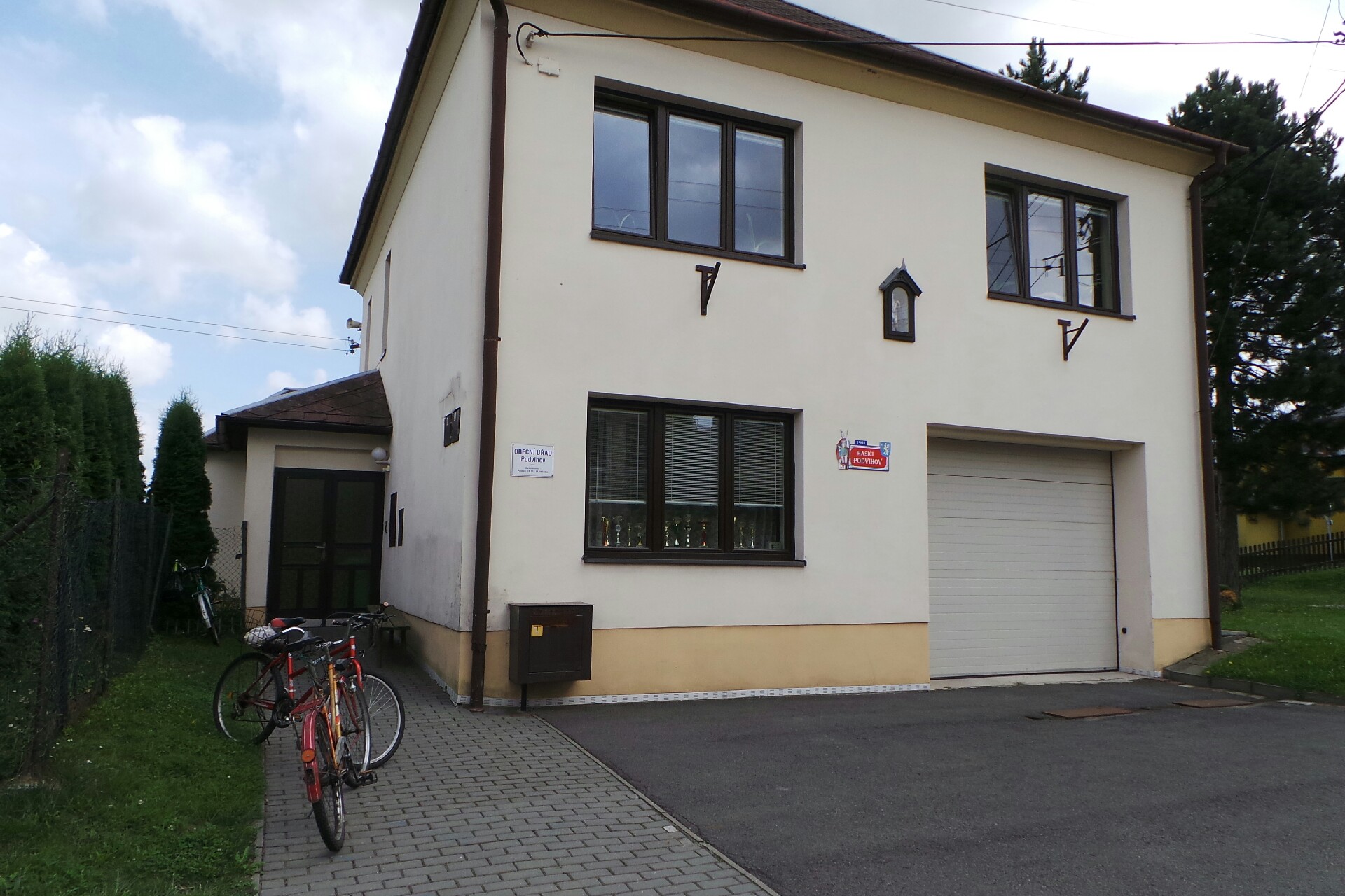 Úřad městské části Podvihov