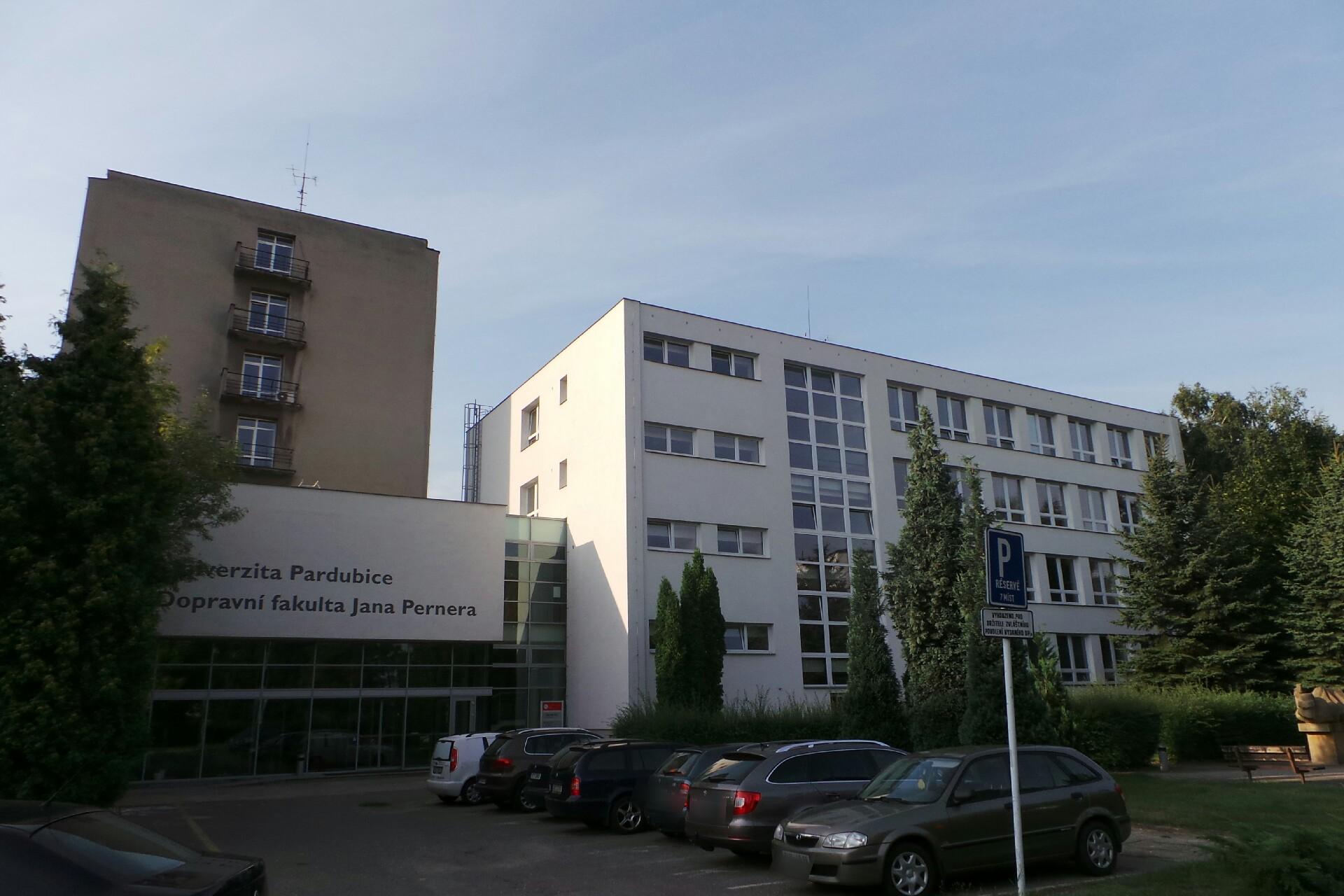 Institut Jana Pernera, o.p.s.