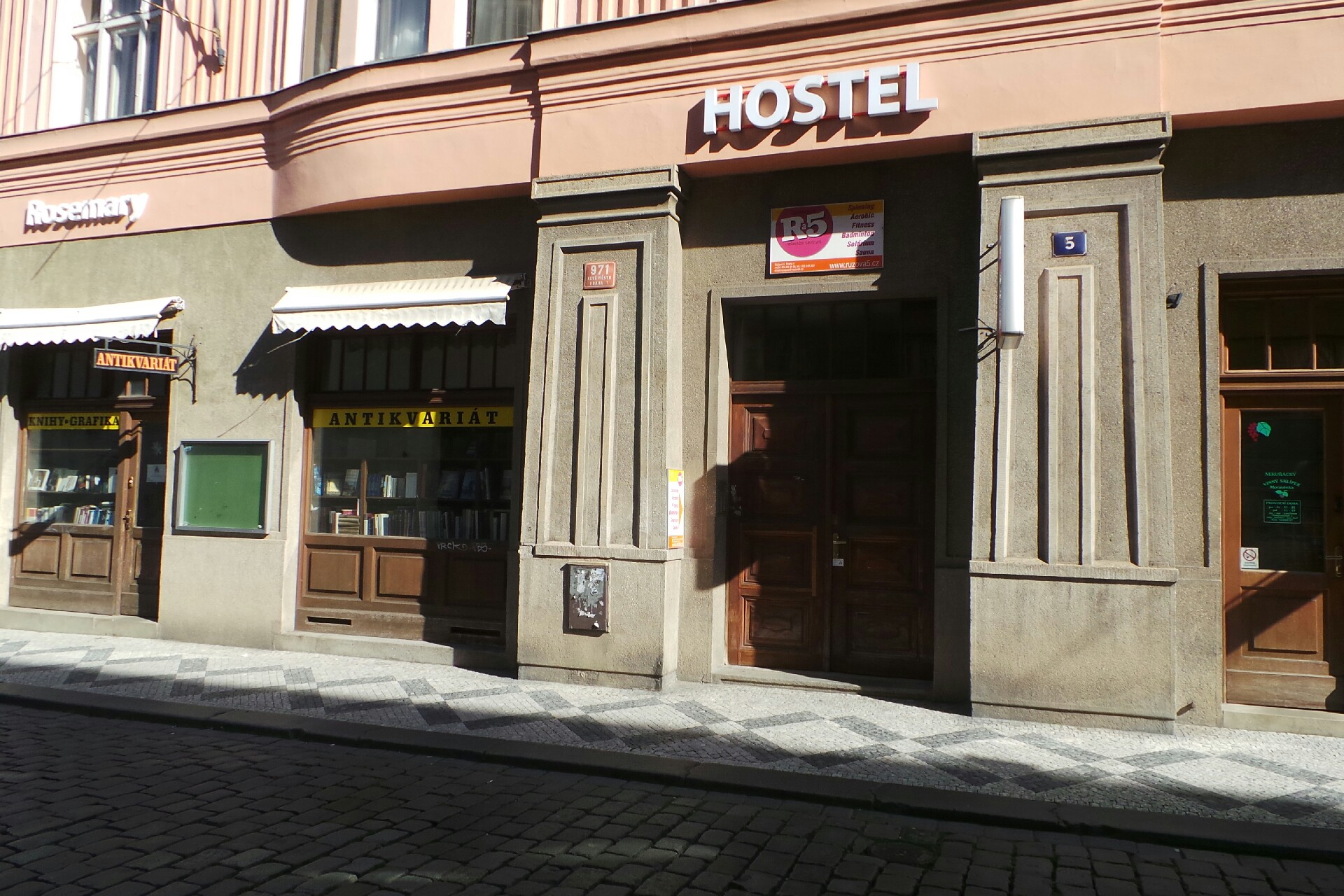 Badmintonový kurt - Fitness centrum R5