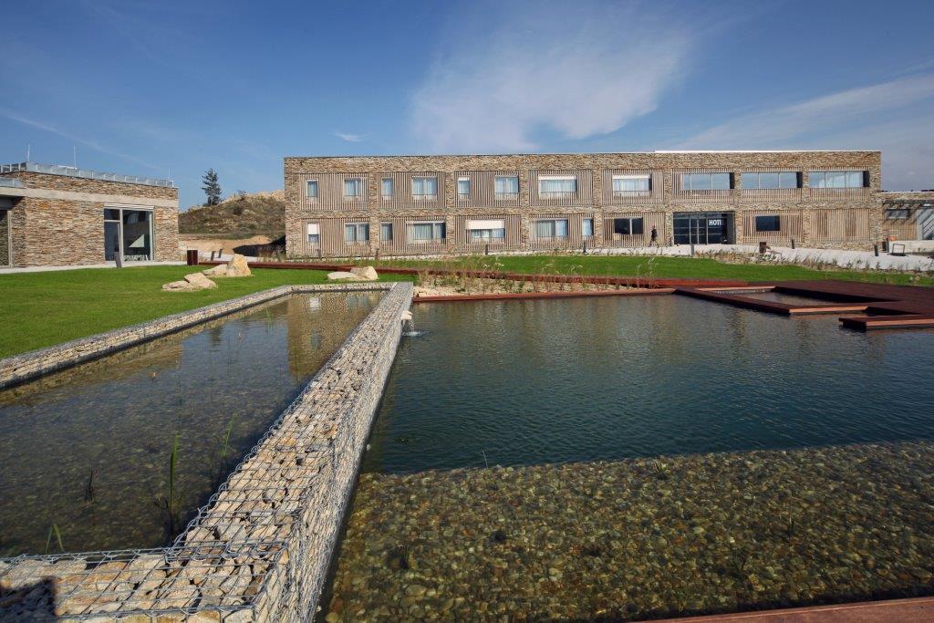 HOTEL VINICE HNANICE