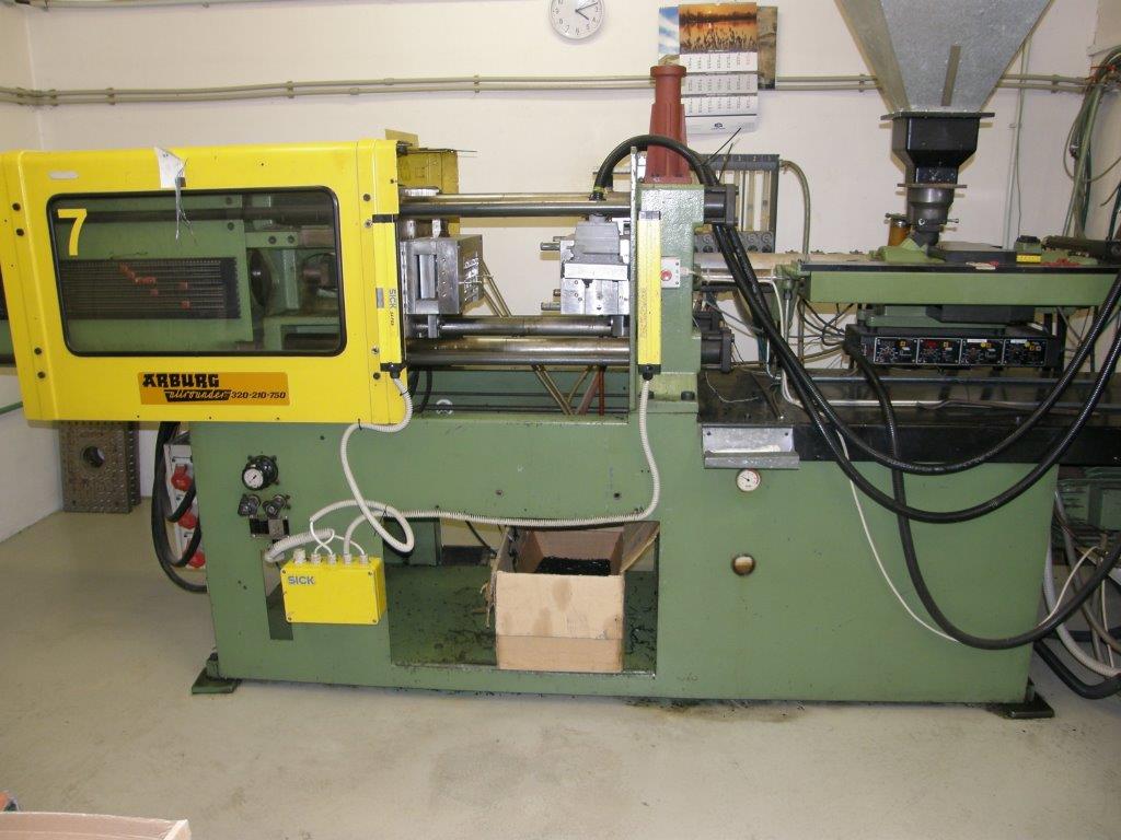 Nástrojárna a lisovna Vítovi foto 3