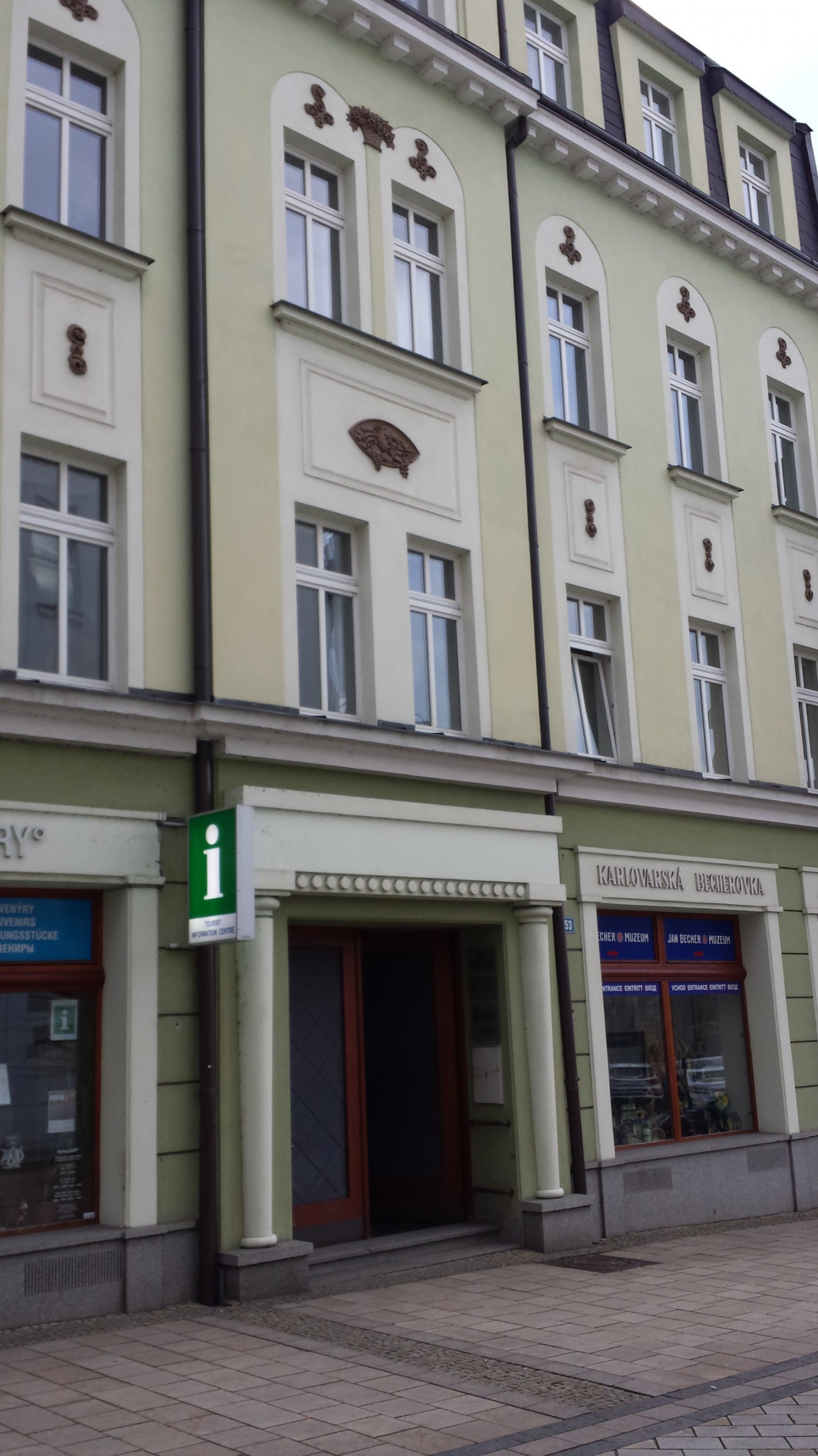 Mgr. DAGMAR GLOČEKOVÁ, advokátka foto 2