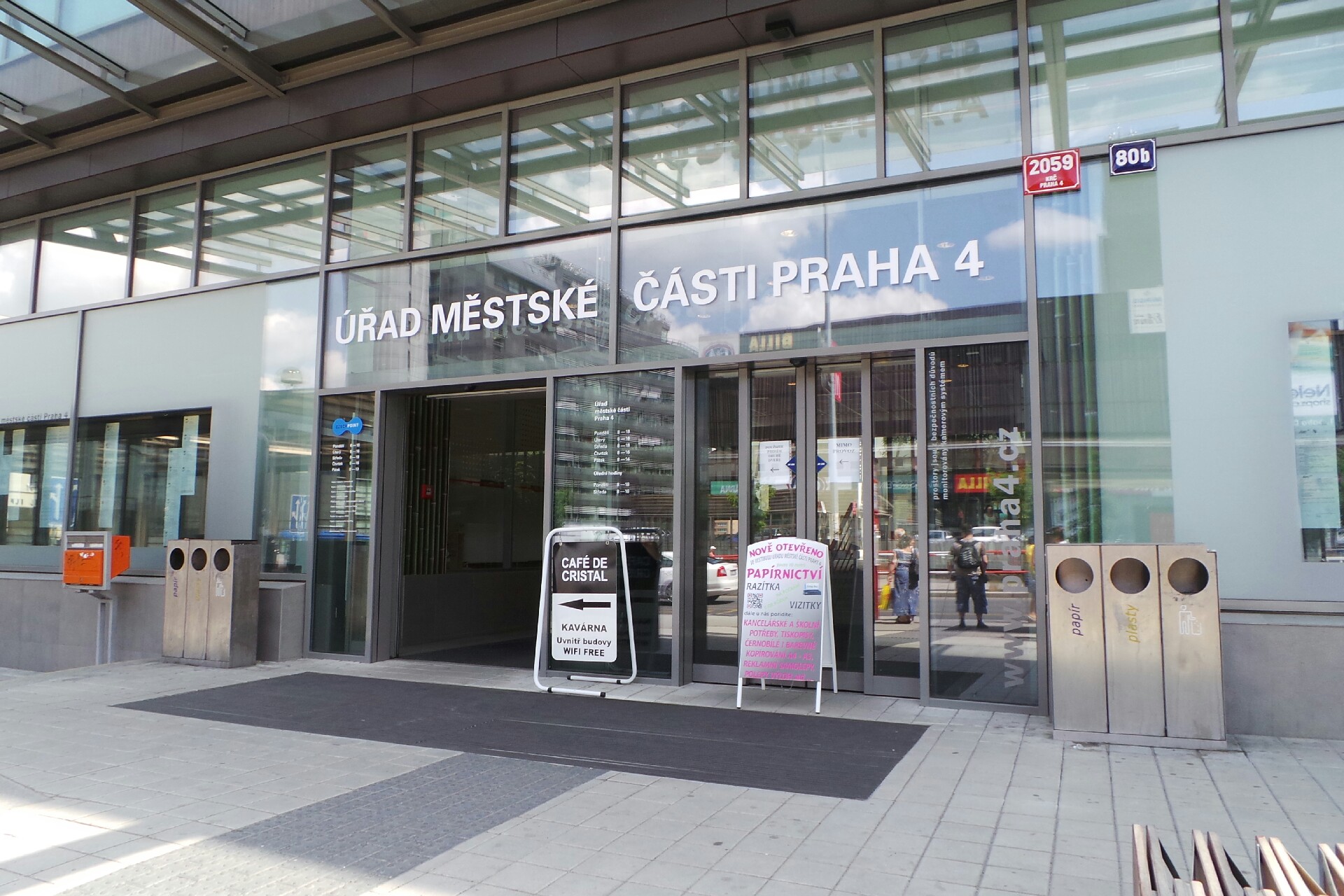 ÚMČ Praha 4 - Odbor stavebních investic a oprav