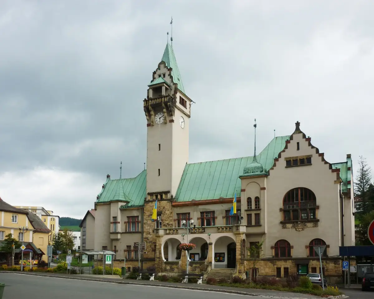 Rokytnice nad Jizerou - městský úřad