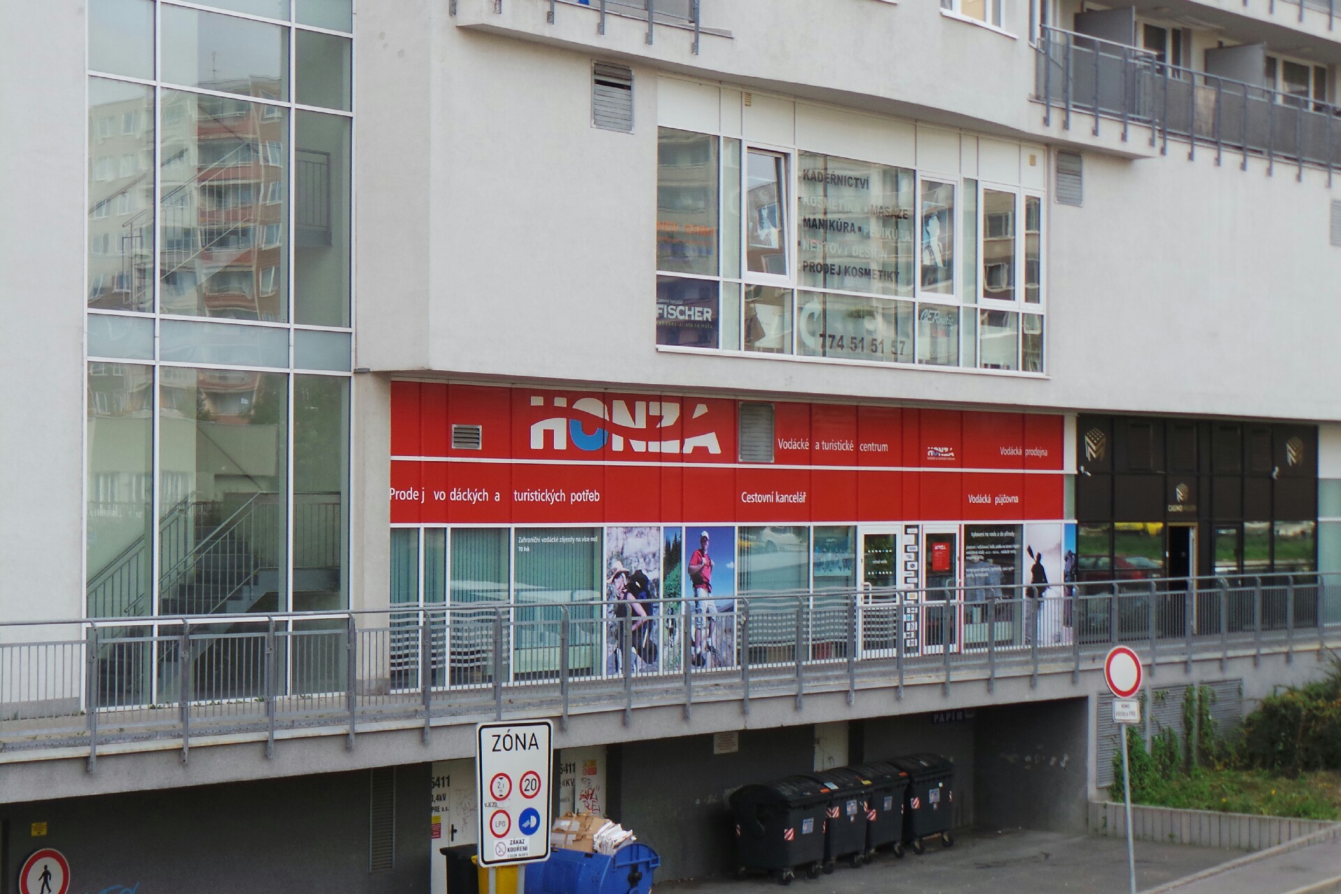 Půjčovna lodí - Vodácké a turistické centrum HONZA