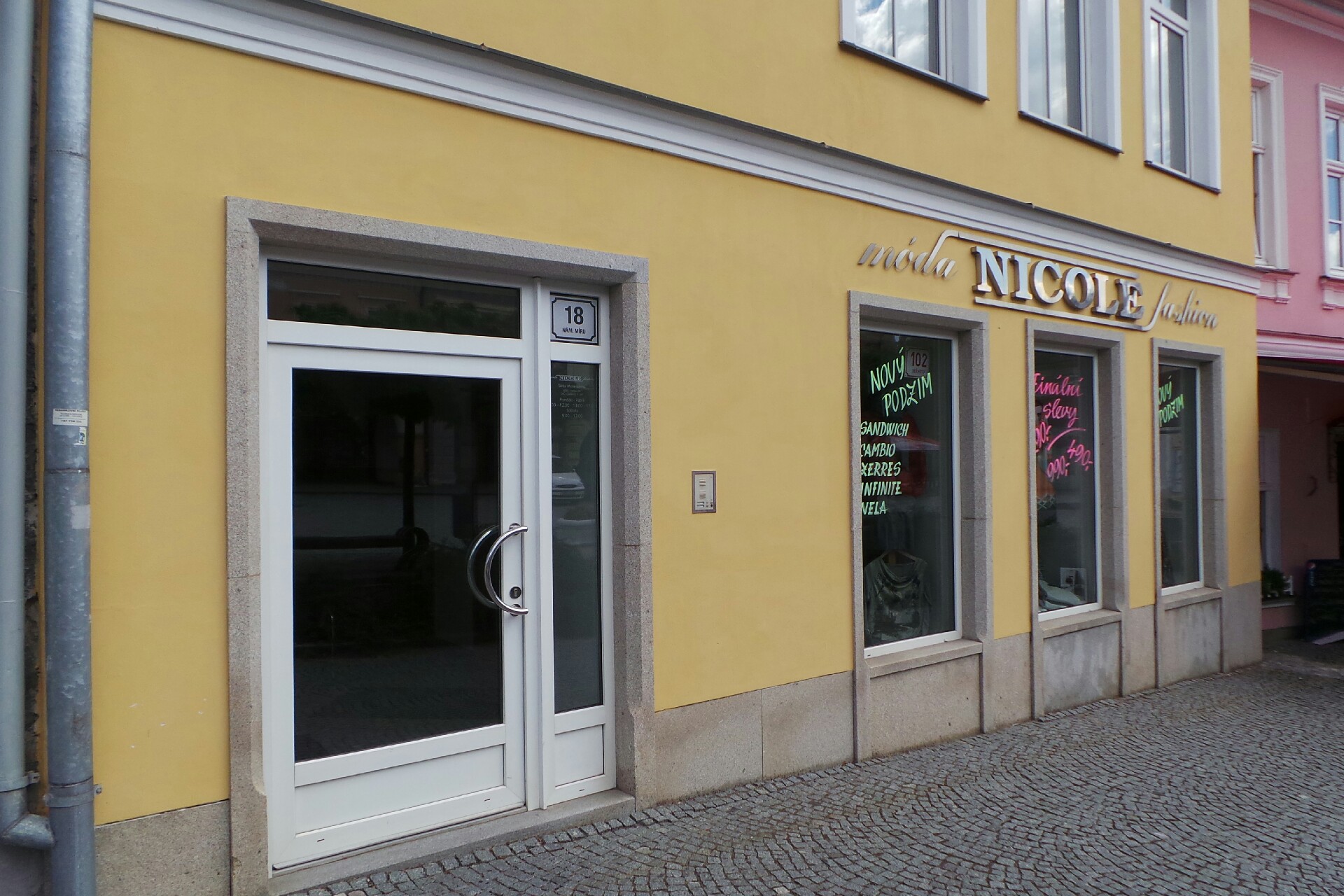 Šárka Mohelníková