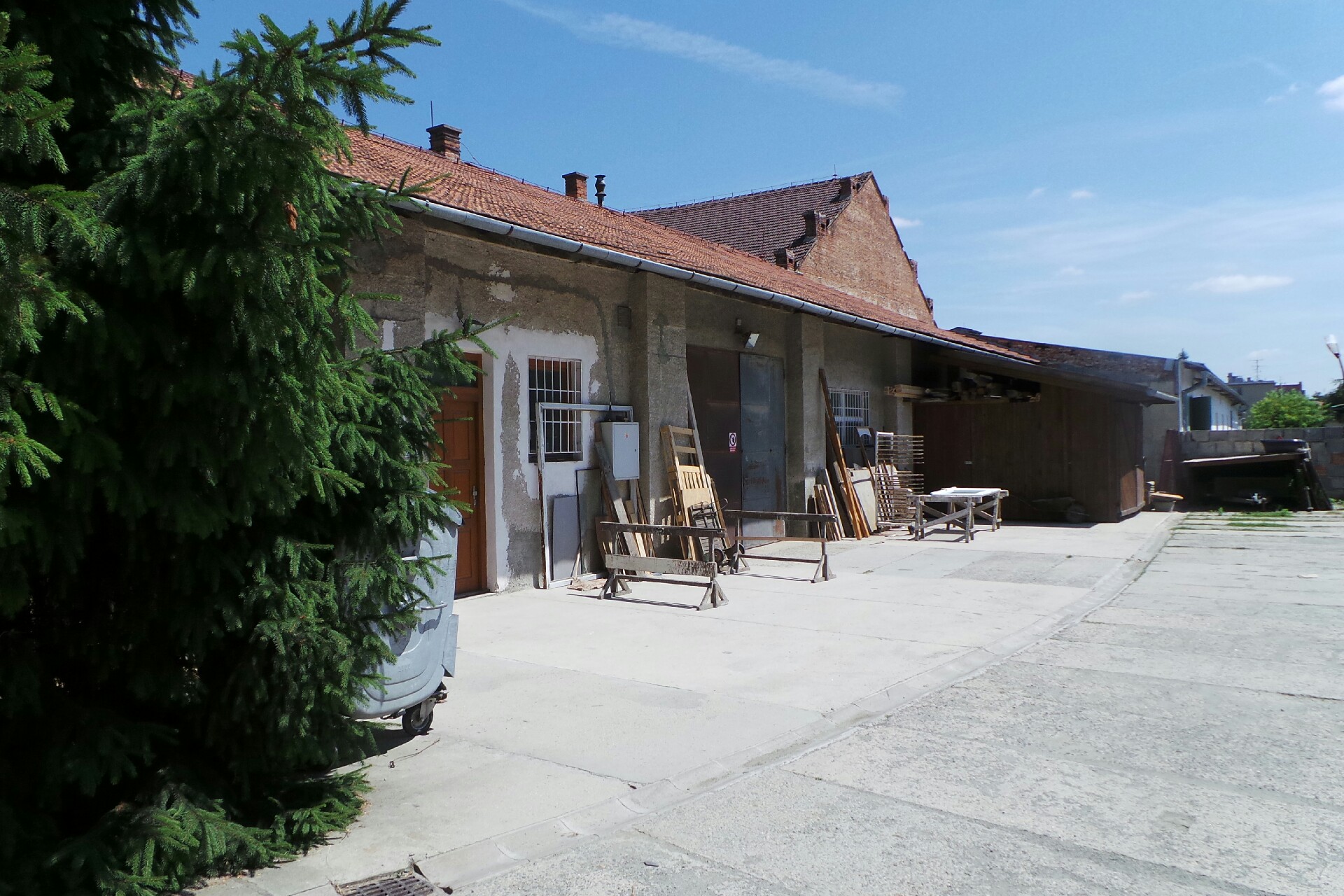 STOLAŘSTVÍ  Šín + Kousal