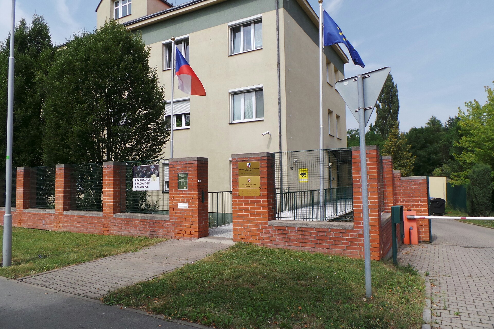 Krajské vojenské velitelství Pardubice