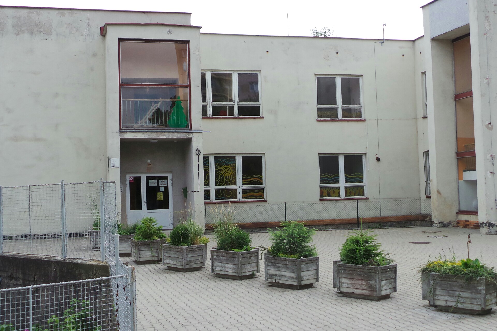 Mateřská škola Jablonec nad Nisou, Hřbitovní 10