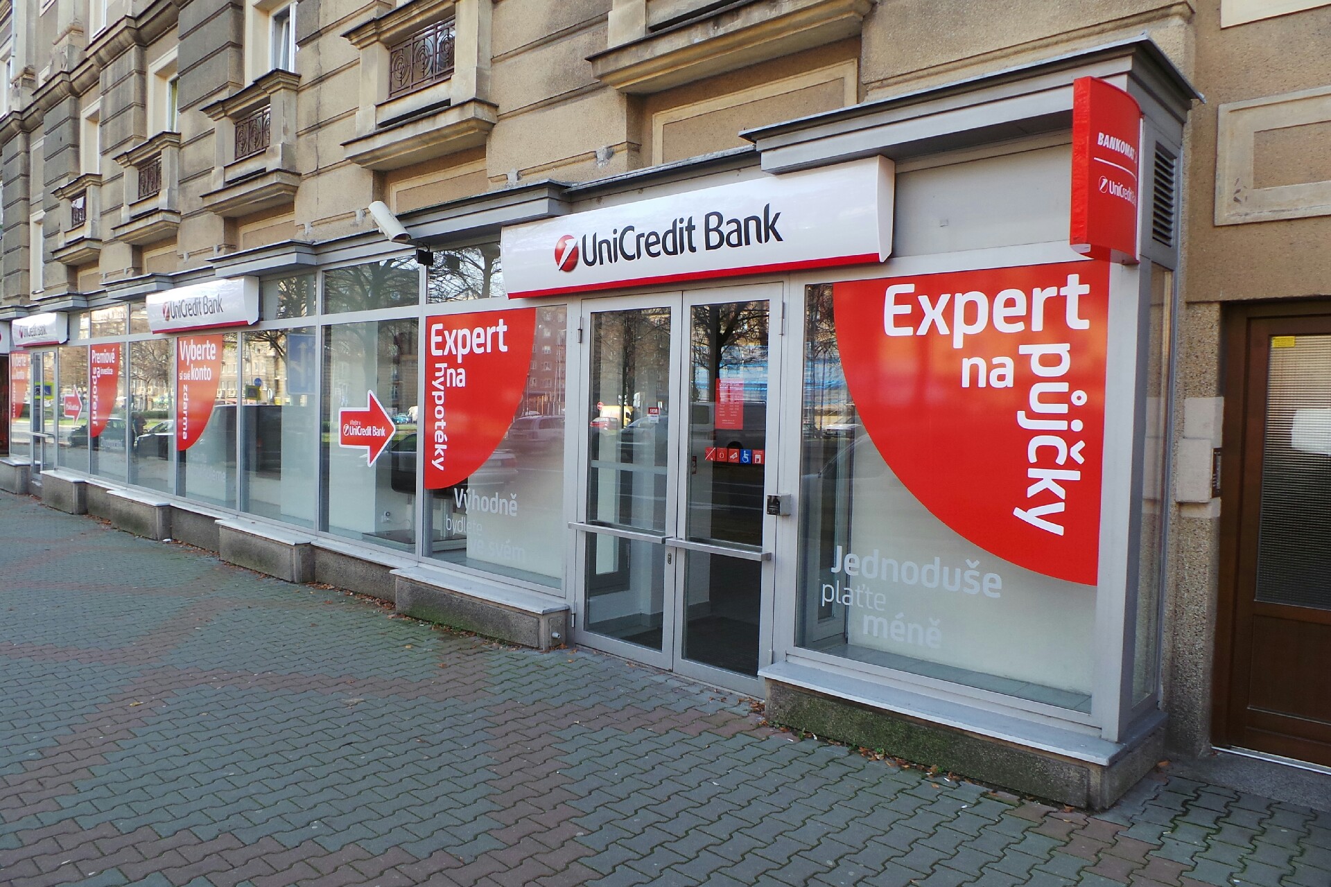 UniCredit Bank Expres a Partners Market foto 2