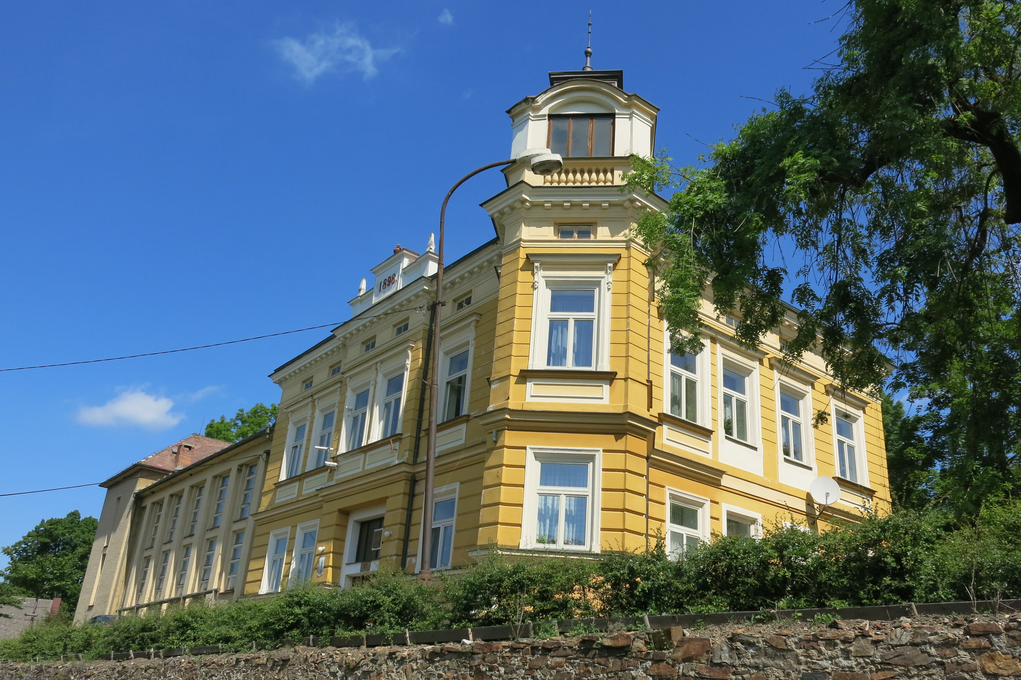 Velhartice - obecní úřad foto 2