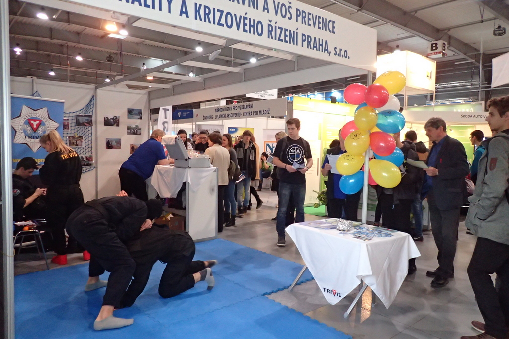 TRIVIS - Vyšší odborná škola prevence kriminality a krizového řízení Praha foto 5