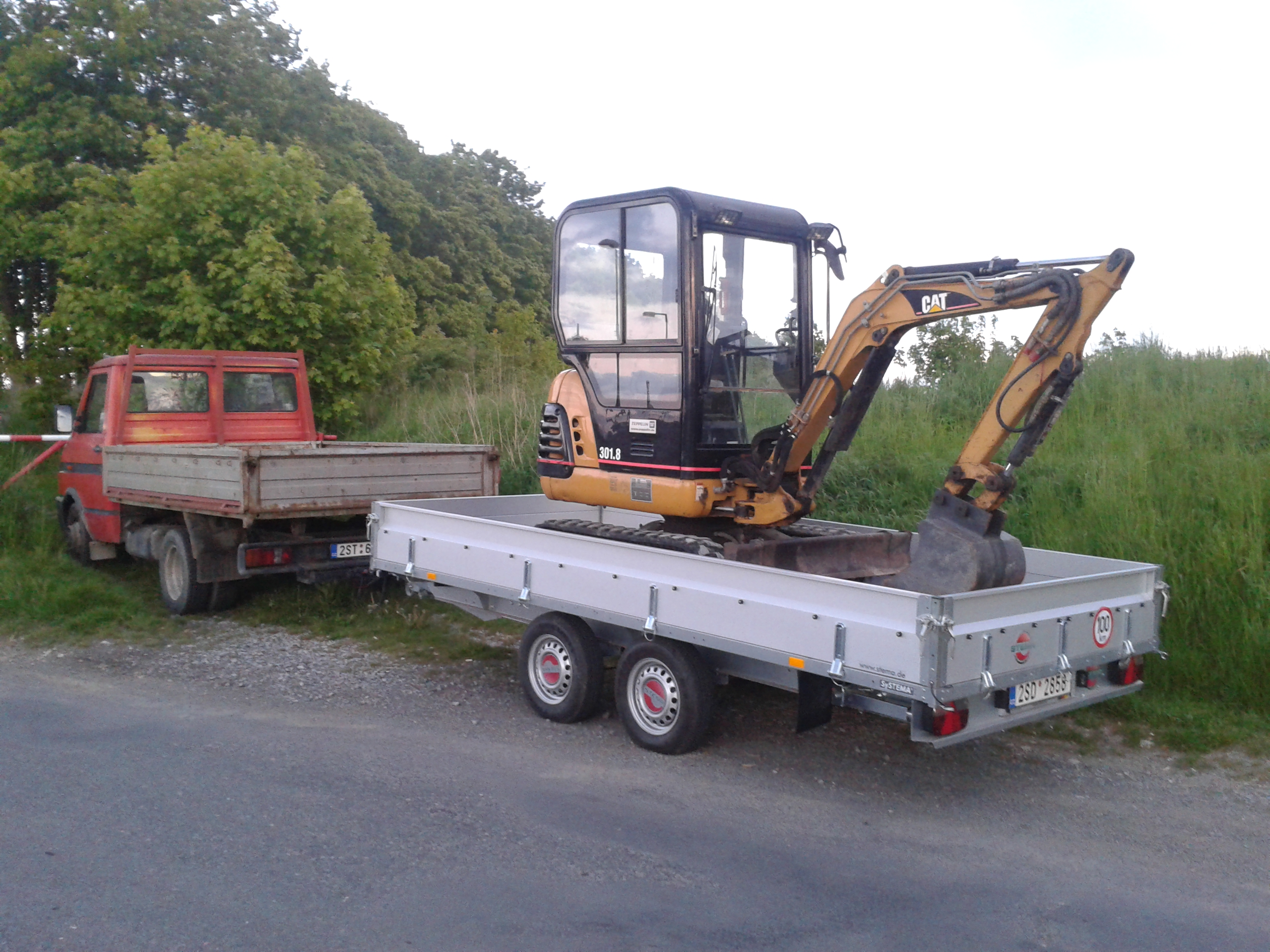 Vyskočil - zemní práce minibagrem foto 2