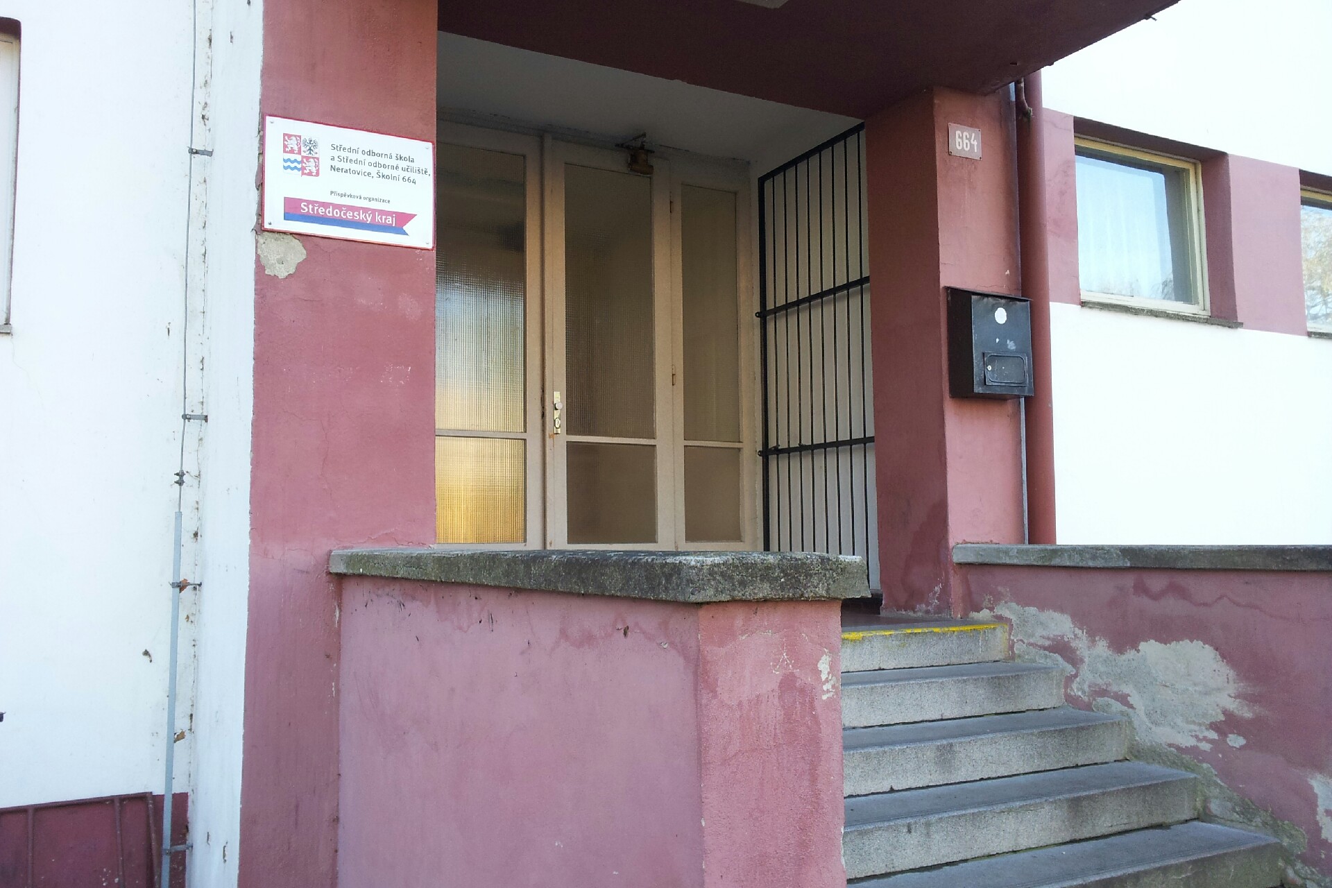 Střední odborná škola a Střední odborné učiliště Neratovice - domov mládeže