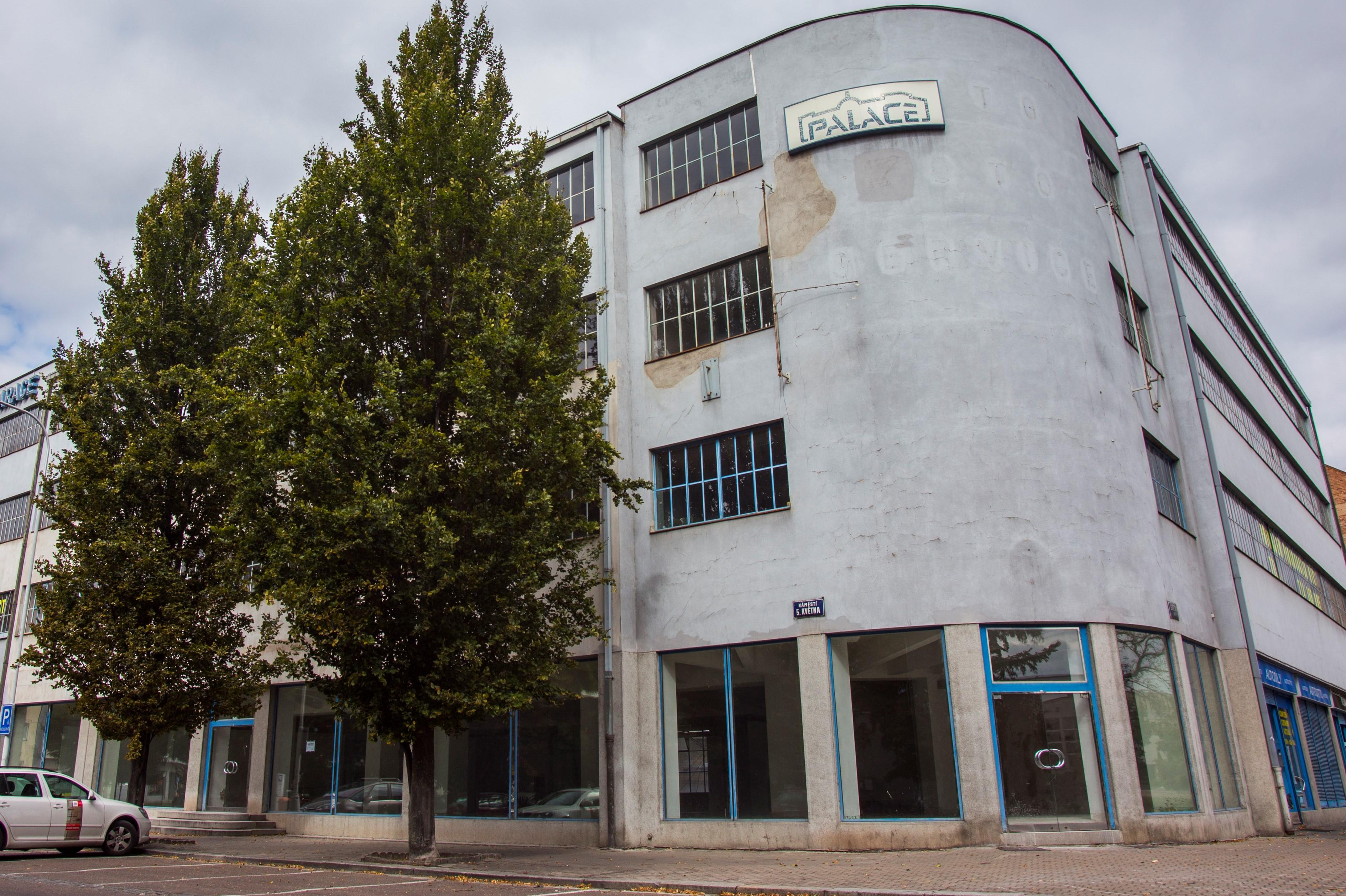 AMZ - AUTO MOTO ZASTAVÁRNA