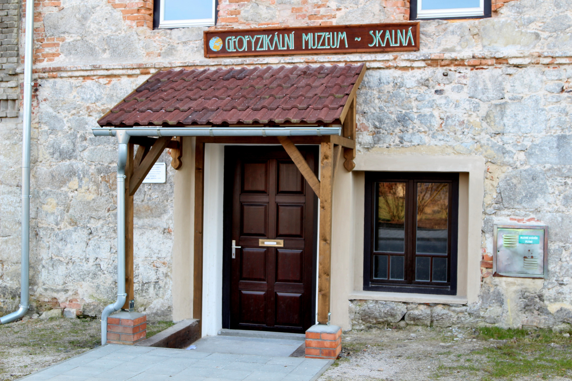 Geofyzikální muzeum - Seismická expozice foto 2