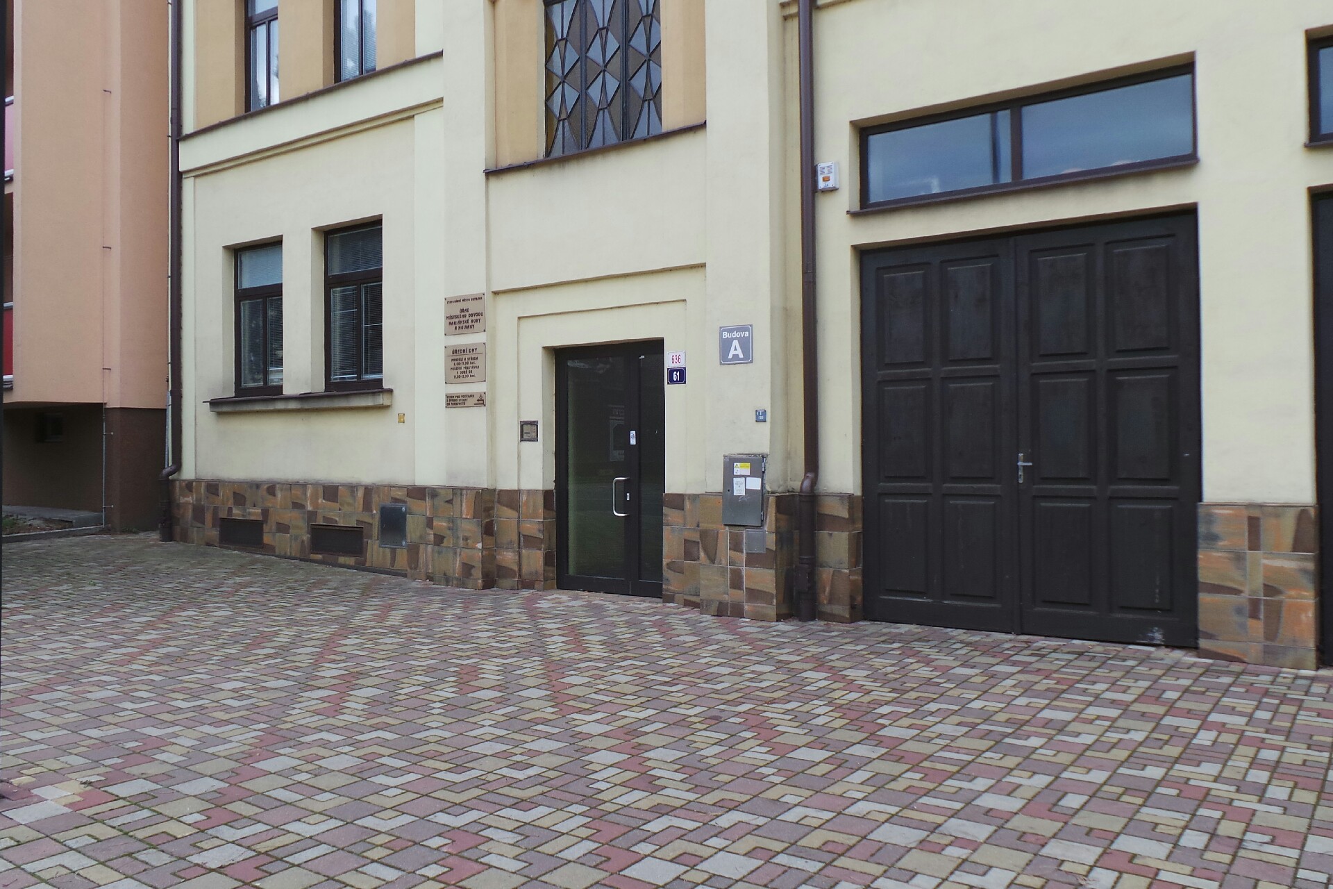 ÚMO Ostrava - Mariánské Hory a Hulváky - Odbor vnitřní správy a školství