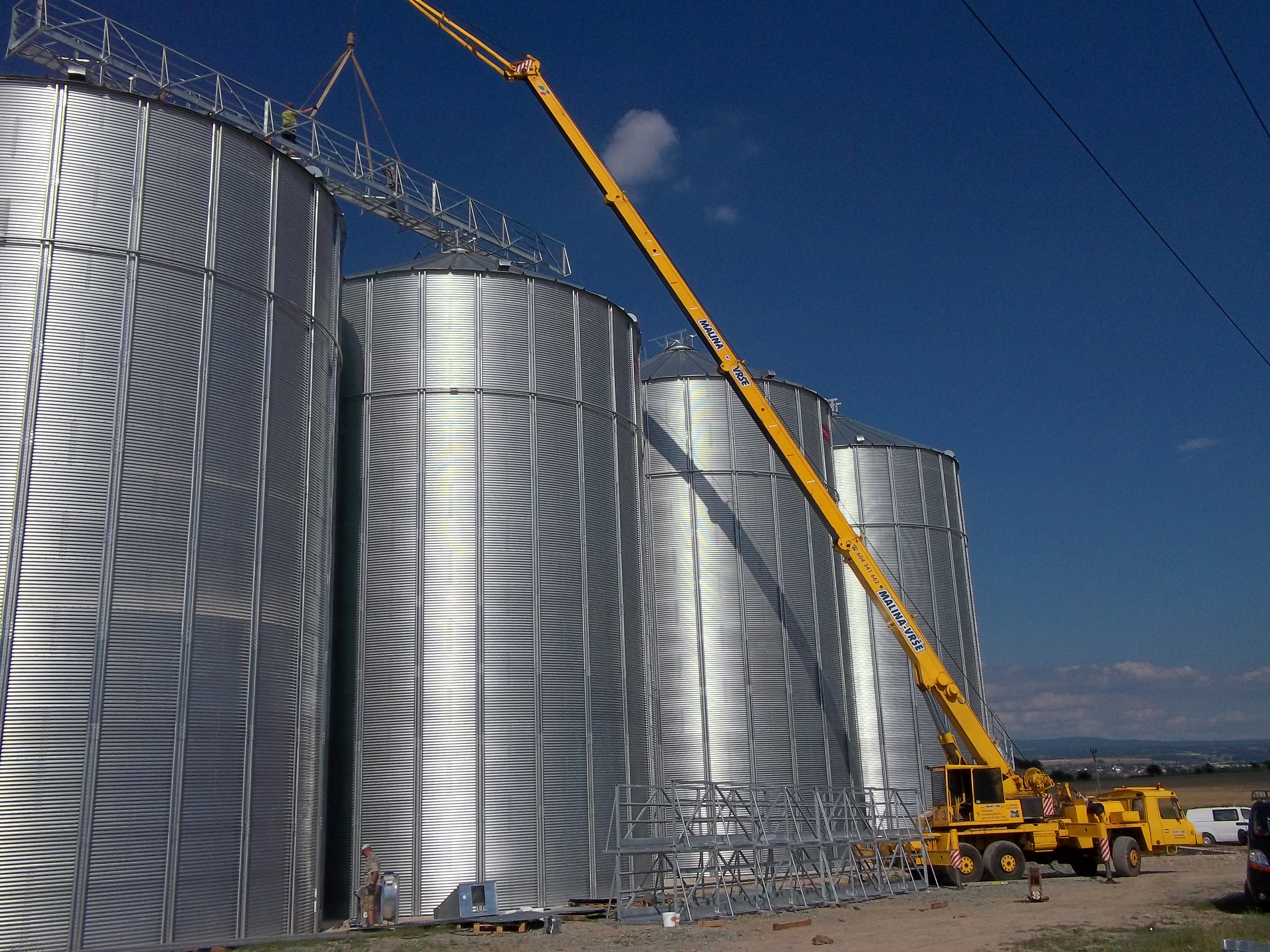 MALINA - VRŠE - Jeřáby a jeřábnické práce foto 4