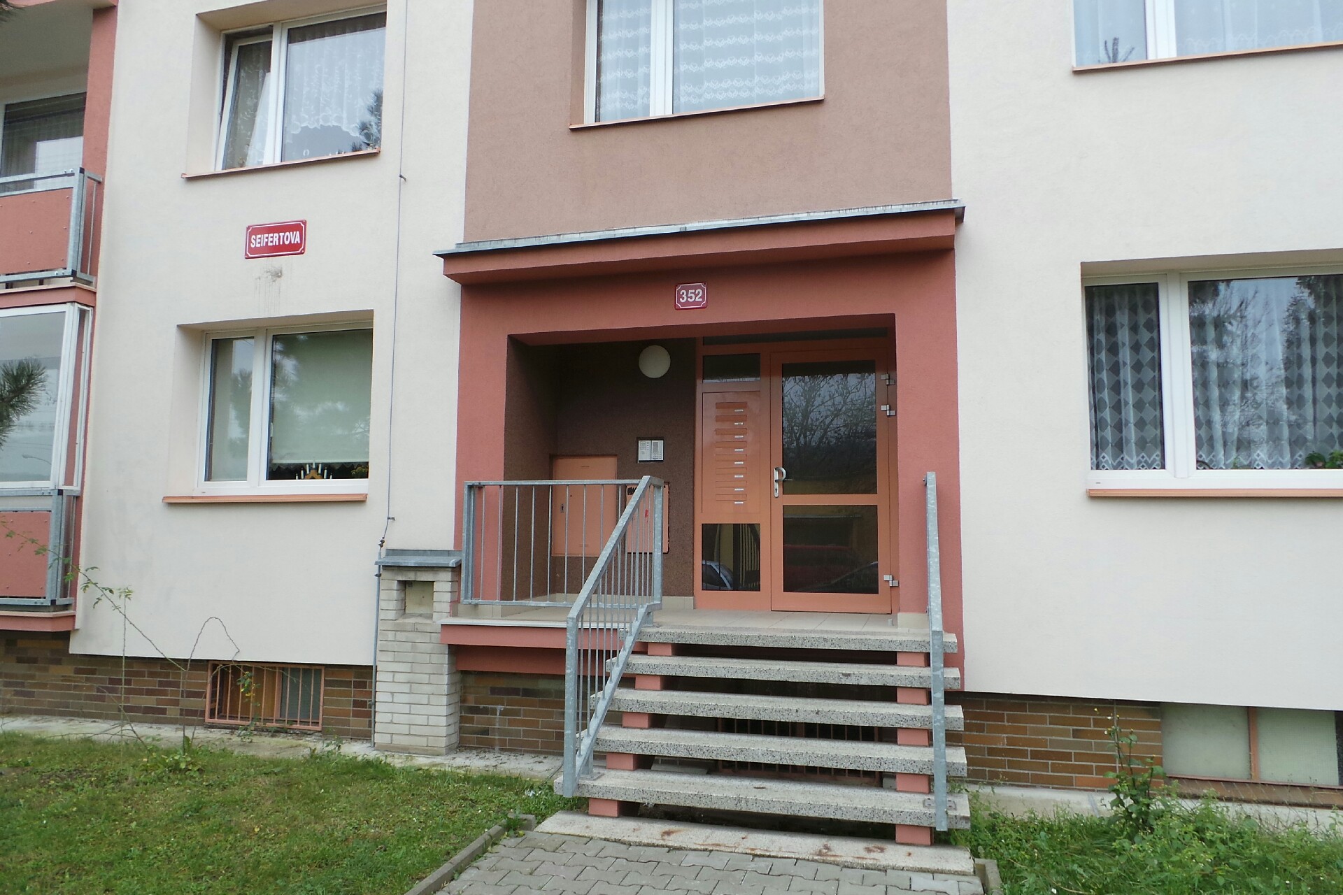 Jaromír Číha - elektroinstalační práce