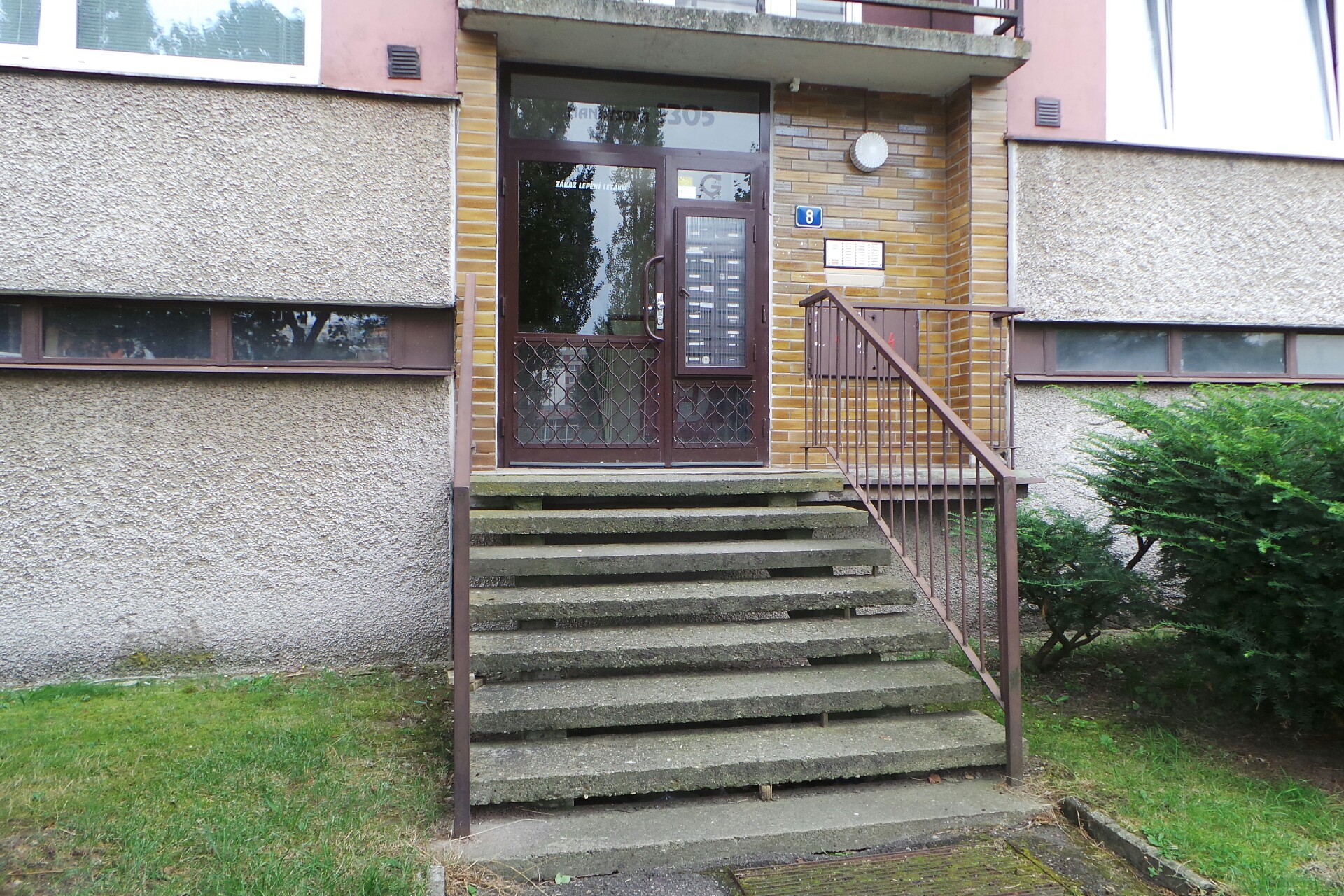 Klaviry a pianina Michal Klíž