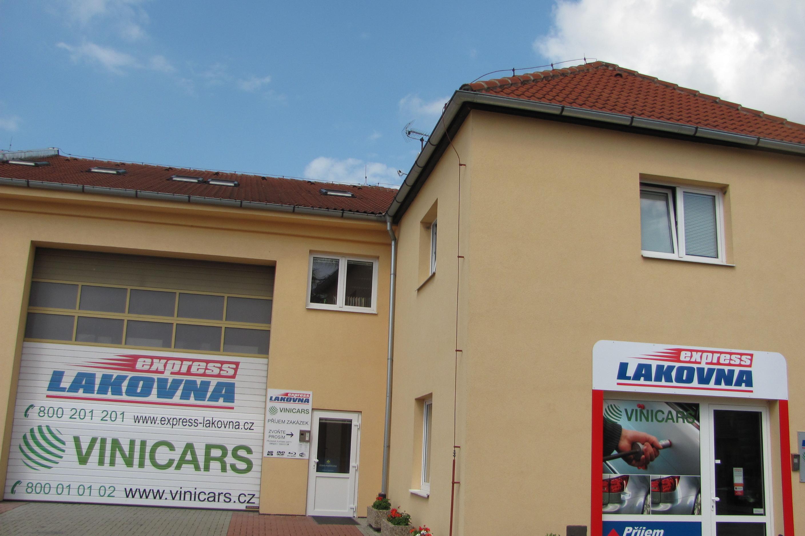 EXPRESS LAKOVNA